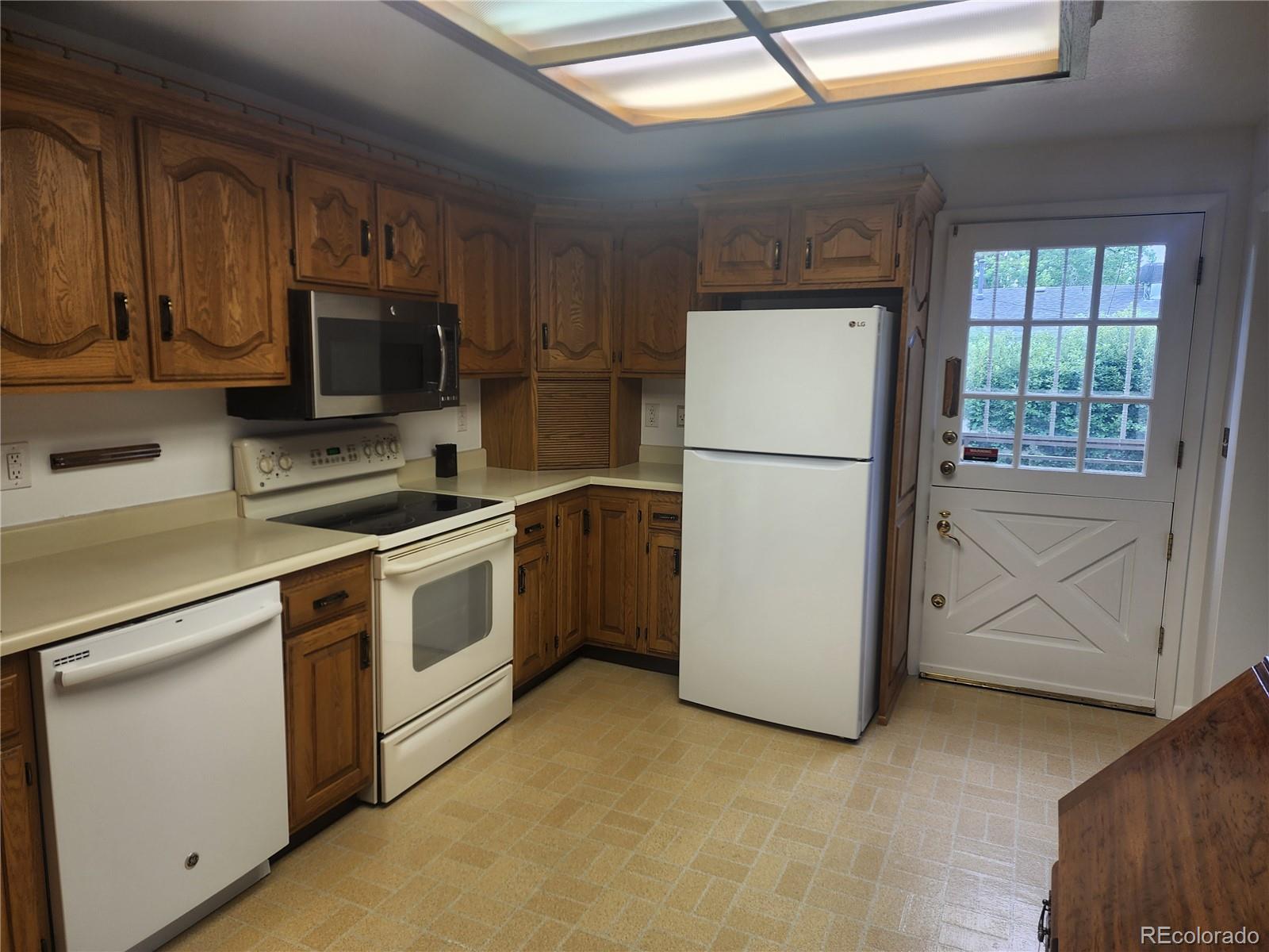 MLS Image #6 for 6961 e arkansas avenue,denver, Colorado