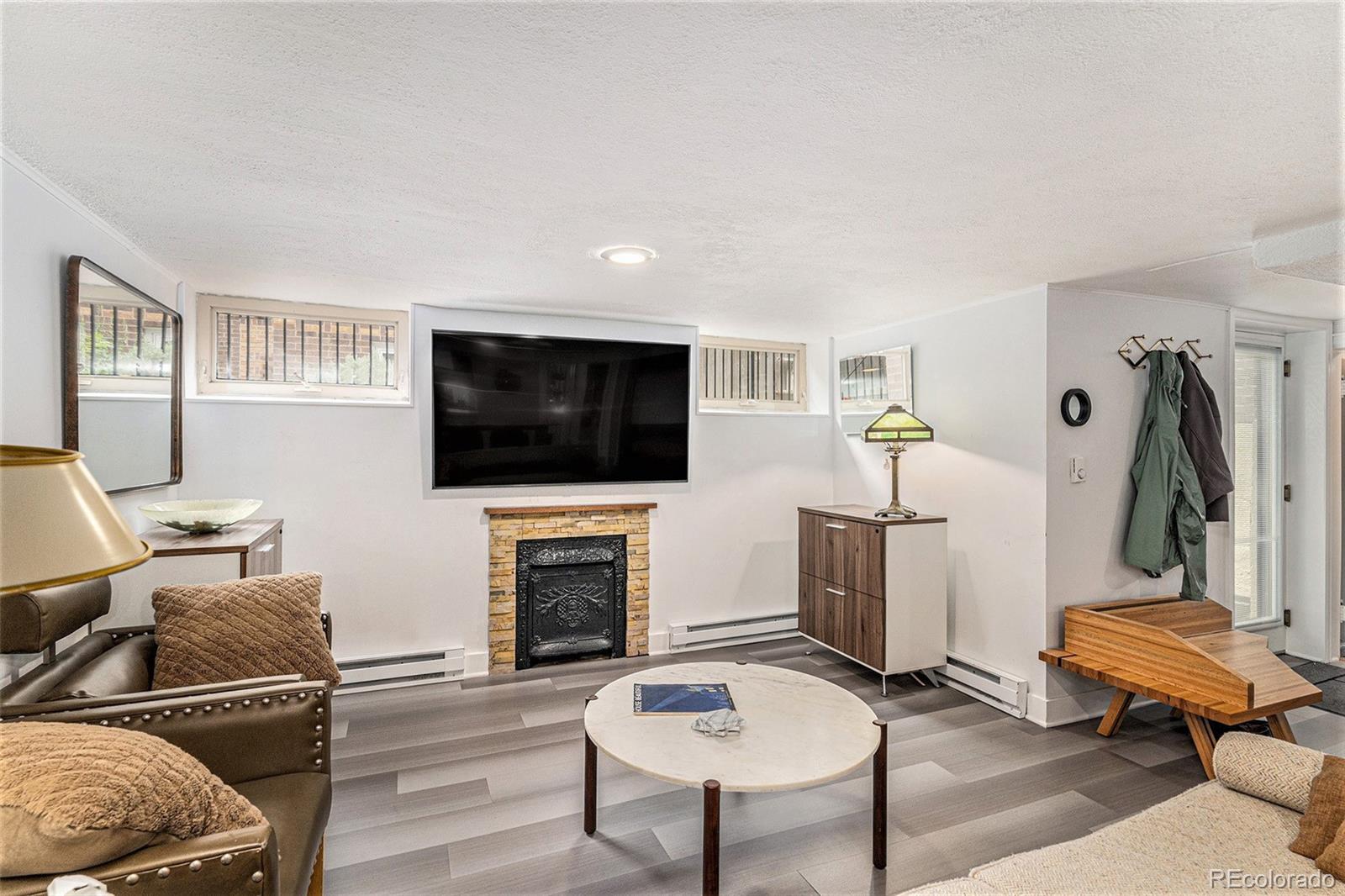 MLS Image #15 for 1423  dahlia street,denver, Colorado