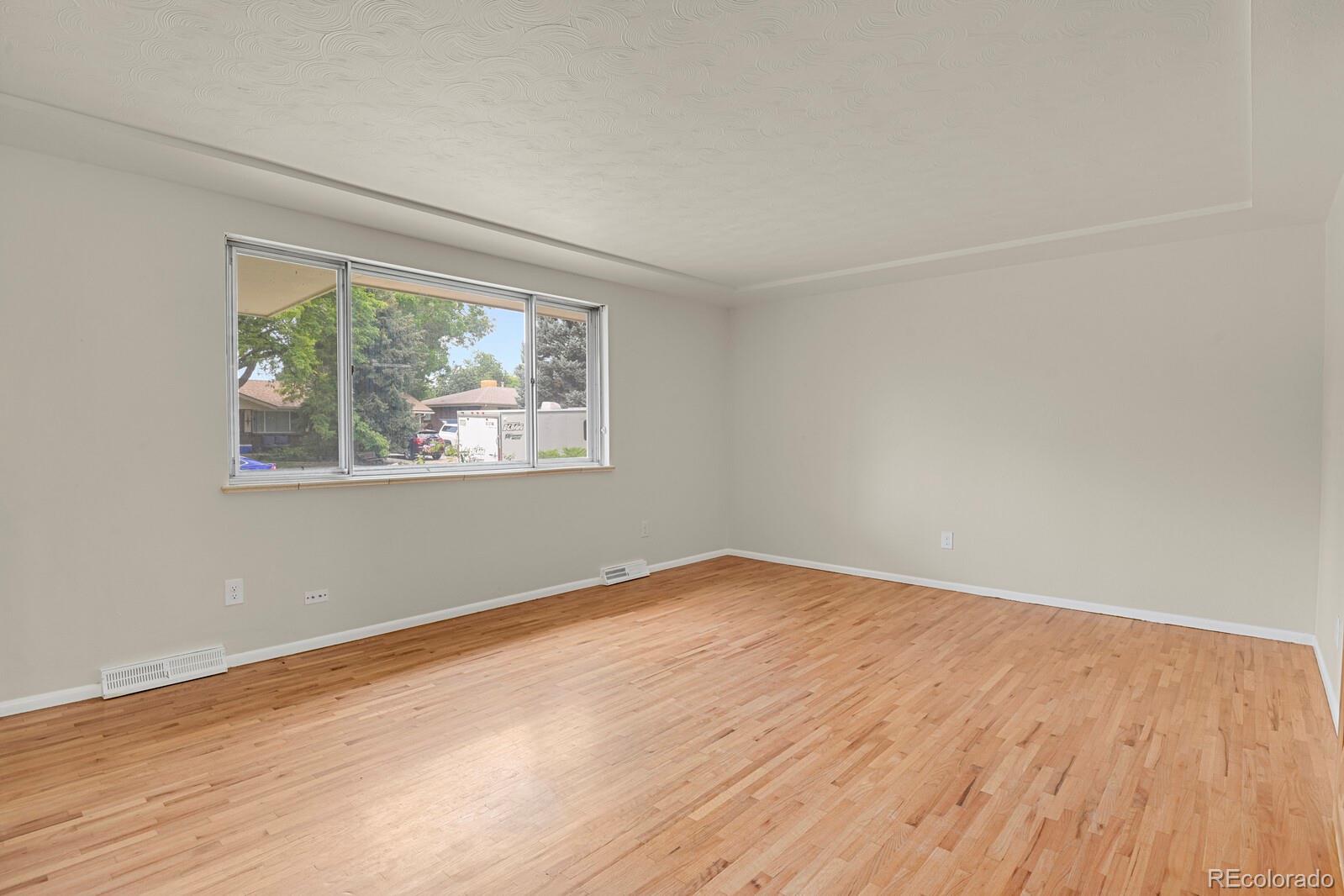MLS Image #2 for 8304  eaton way,arvada, Colorado