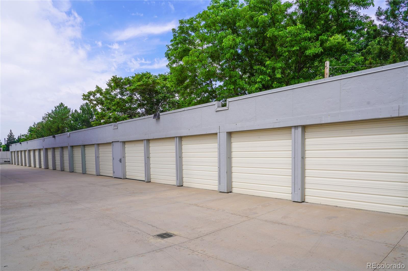 MLS Image #40 for 3100 e cherry creek south drive,denver, Colorado