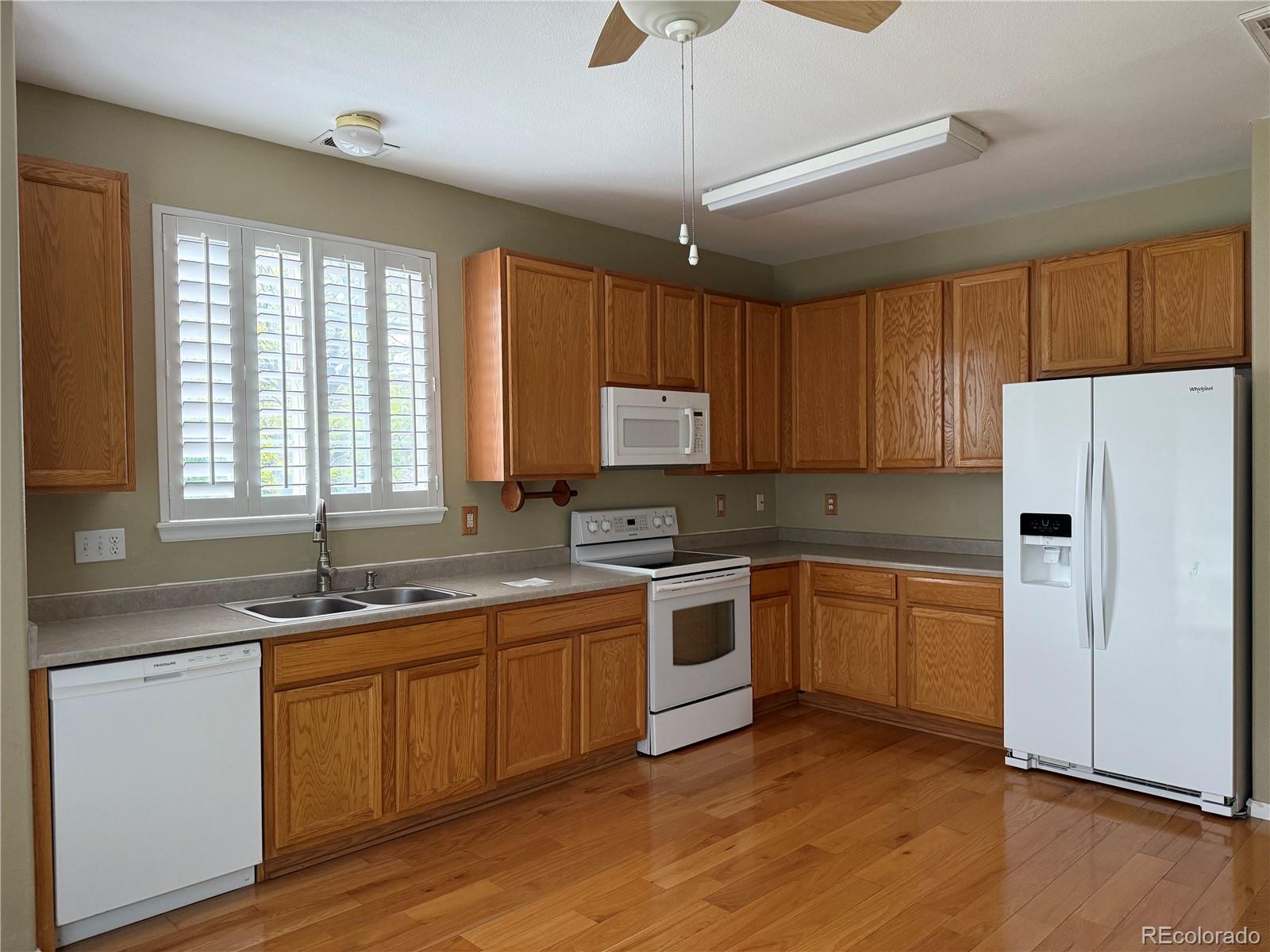 MLS Image #6 for 1216 s flat rock circle,aurora, Colorado