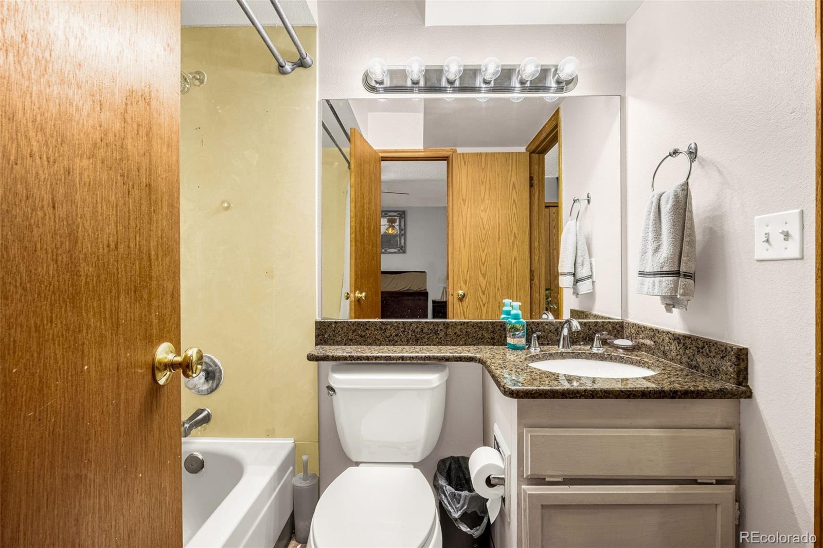 MLS Image #15 for 1115  greenbrier drive,colorado springs, Colorado