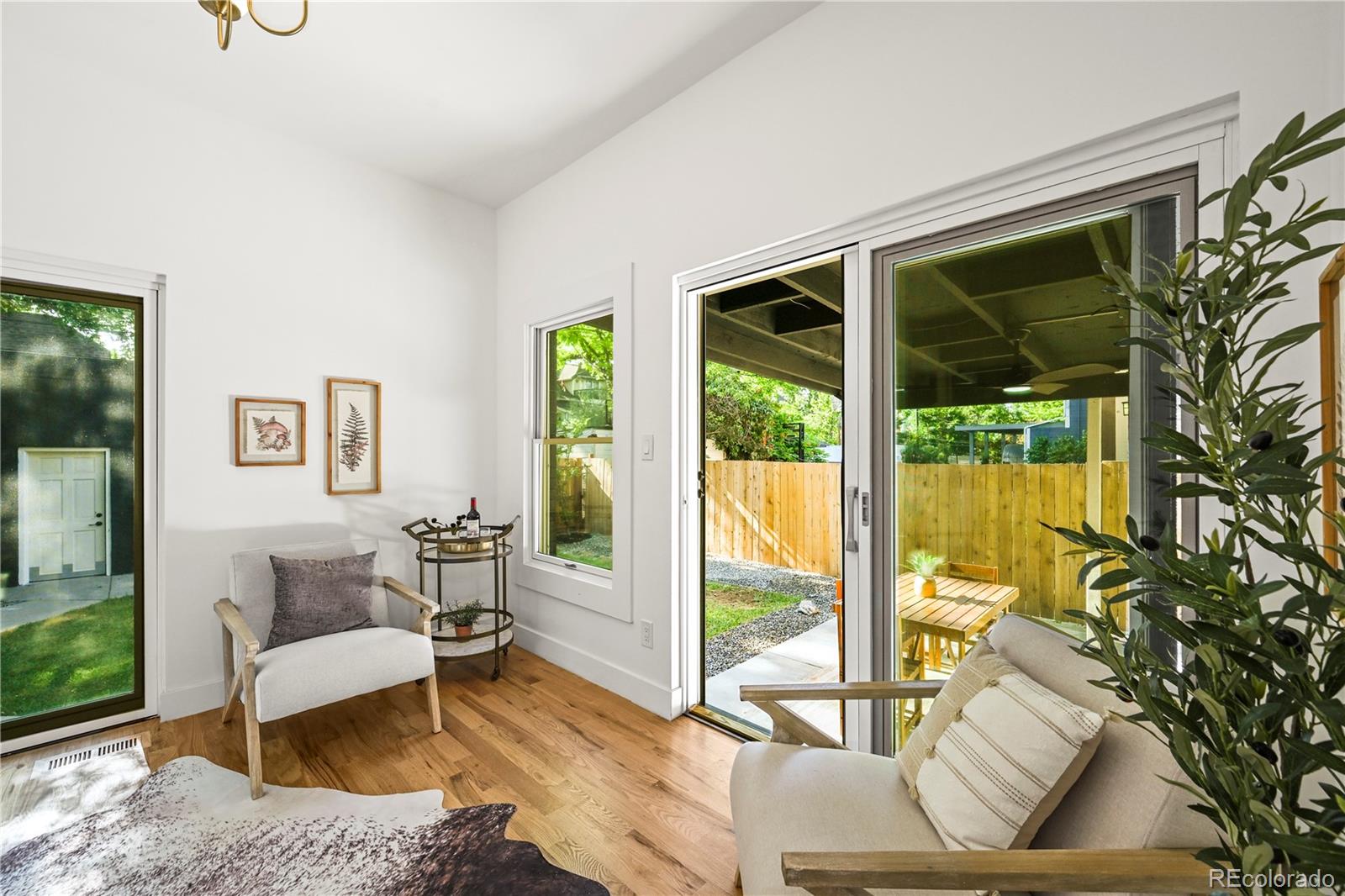 MLS Image #17 for 734 n downing street,denver, Colorado