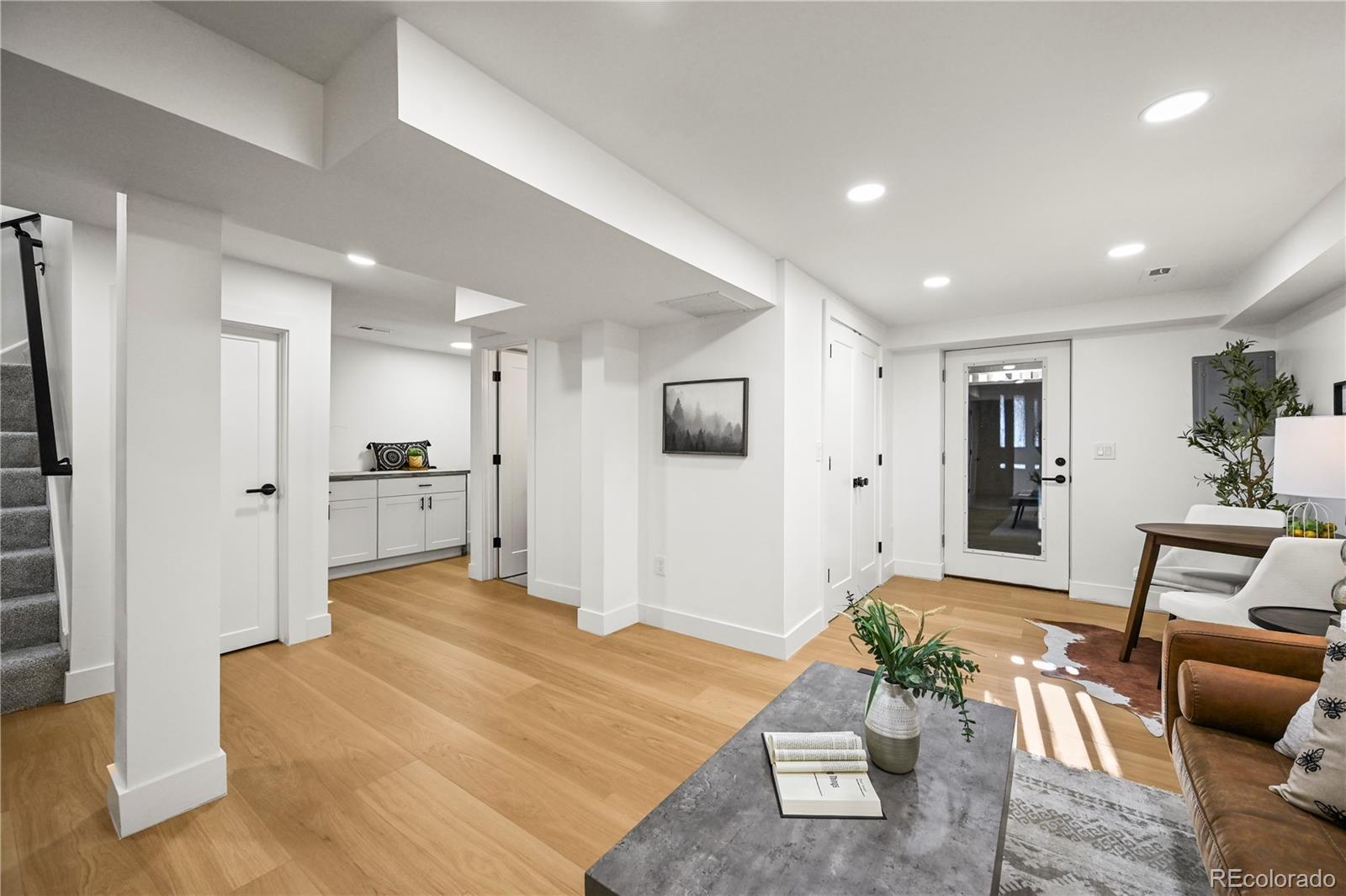 MLS Image #37 for 734 n downing street,denver, Colorado