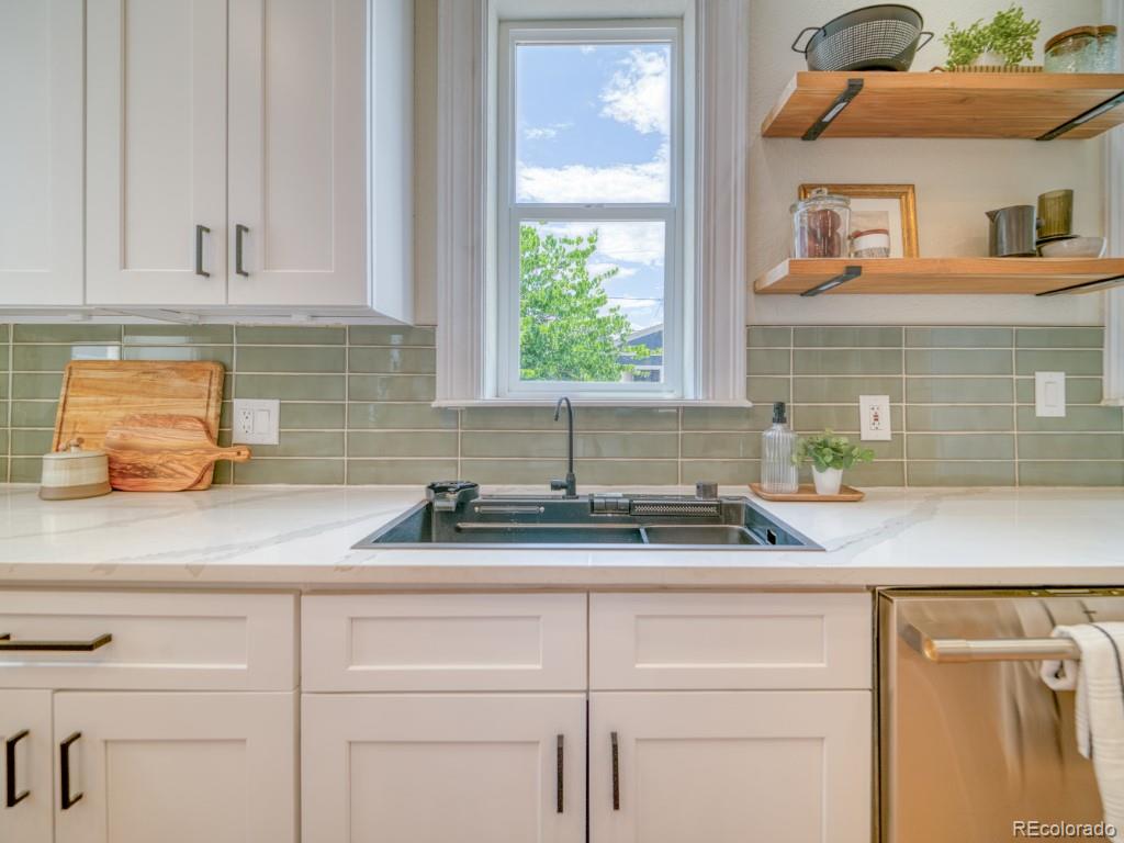 MLS Image #18 for 541  fox street,denver, Colorado