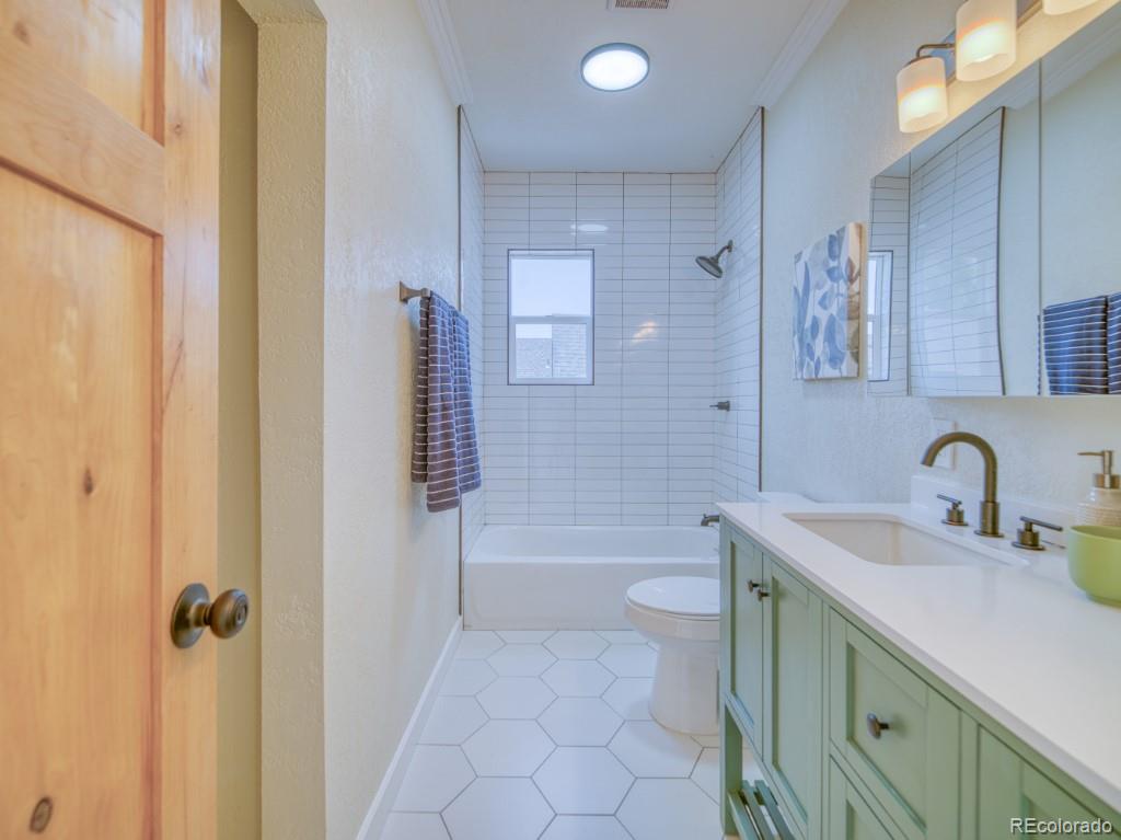 MLS Image #36 for 541  fox street,denver, Colorado