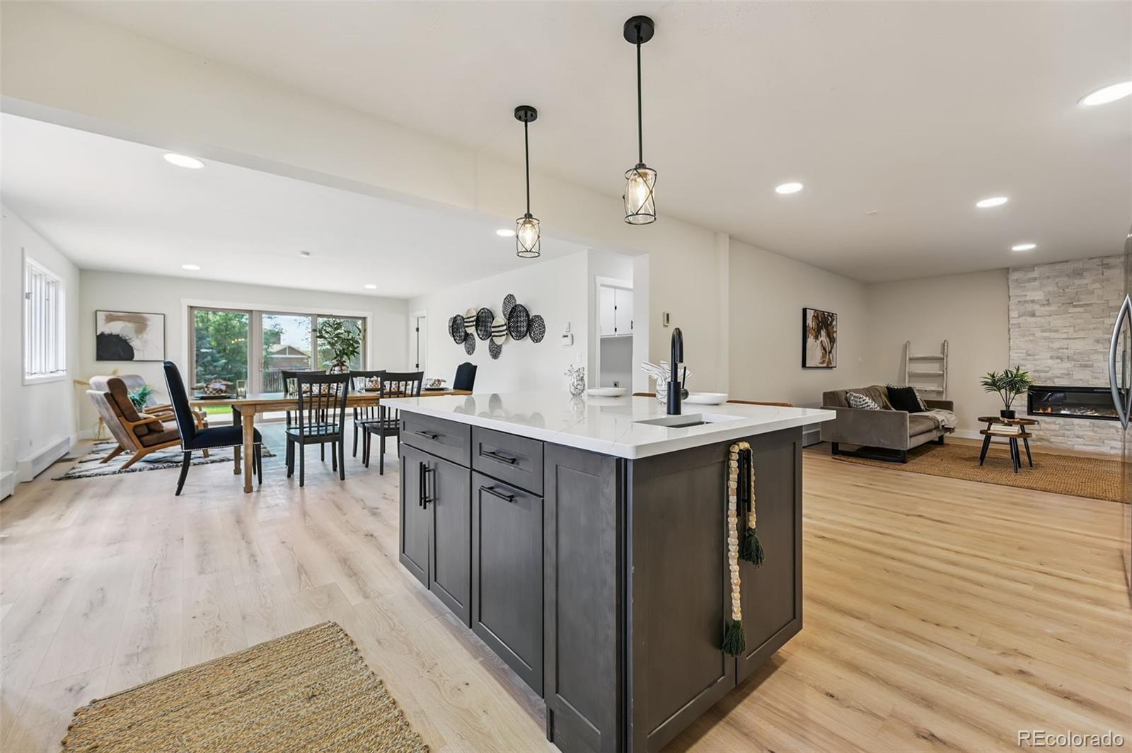 MLS Image #14 for 3533  saguaro circle,colorado springs, Colorado