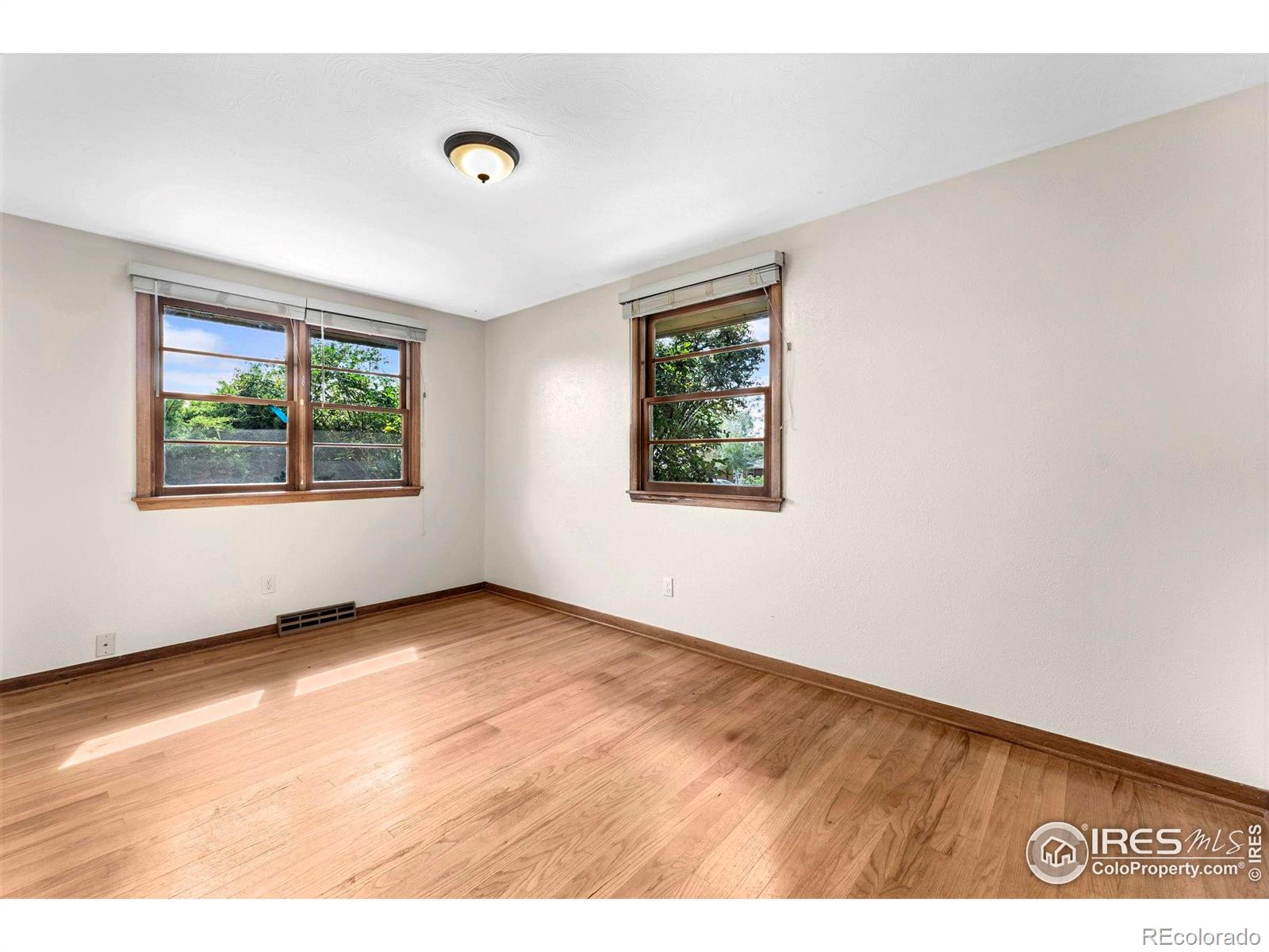 MLS Image #7 for 1247  linden street,longmont, Colorado