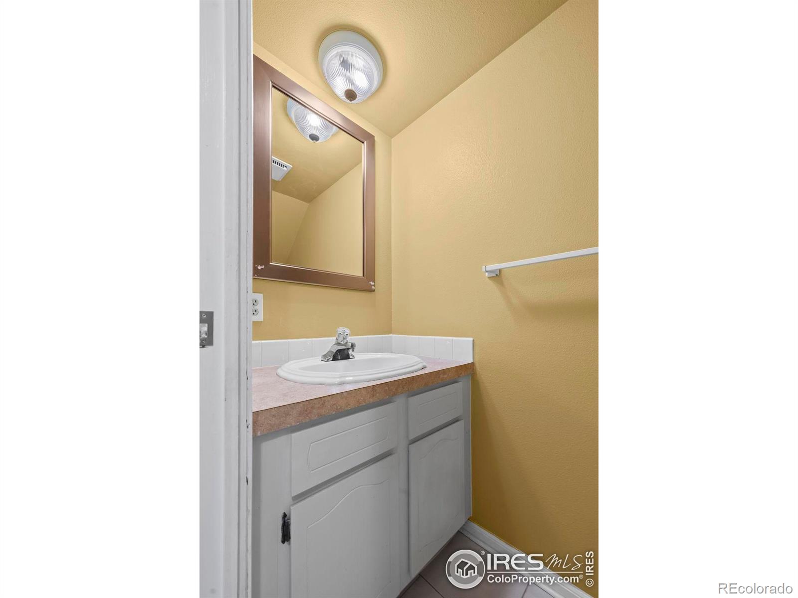 MLS Image #5 for 2840 w 21st street,greeley, Colorado