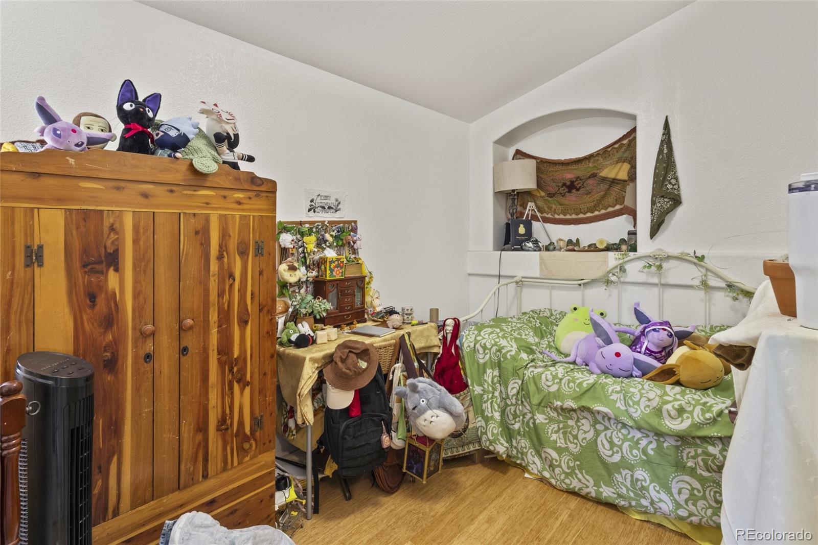 MLS Image #5 for 607  branding iron lane,castle rock, Colorado