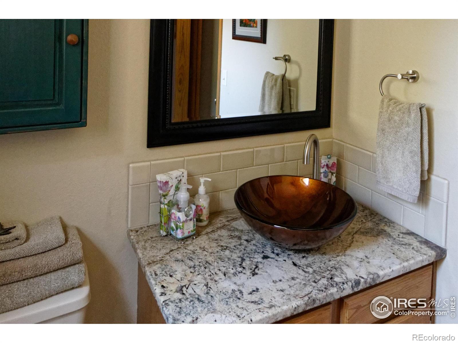 MLS Image #5 for 2465  mapleton circle,longmont, Colorado