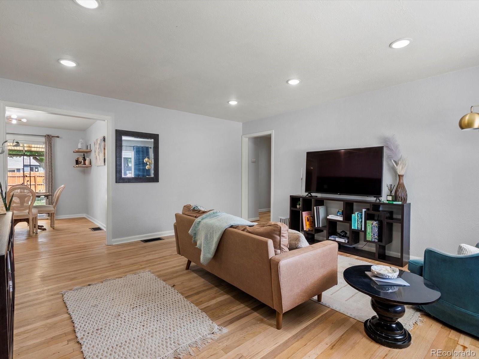 MLS Image #1 for 1670  oakland street,aurora, Colorado