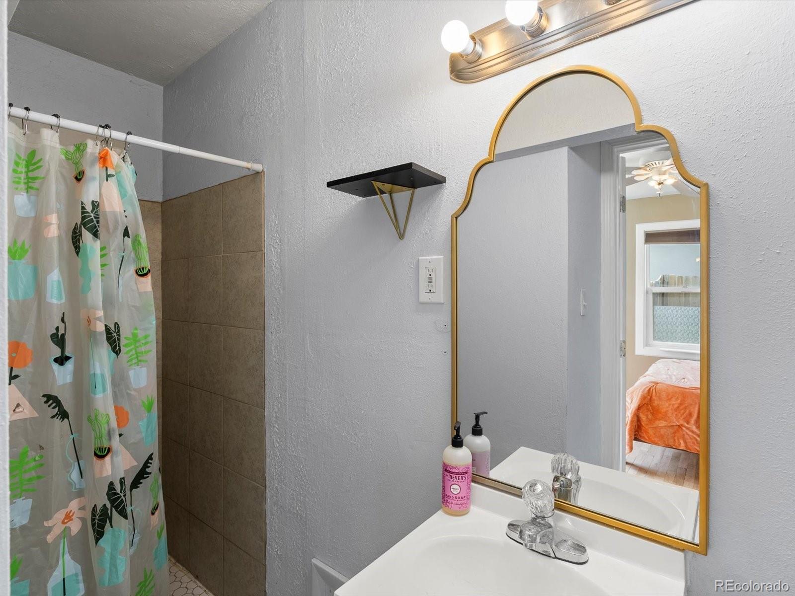 MLS Image #10 for 1670  oakland street,aurora, Colorado