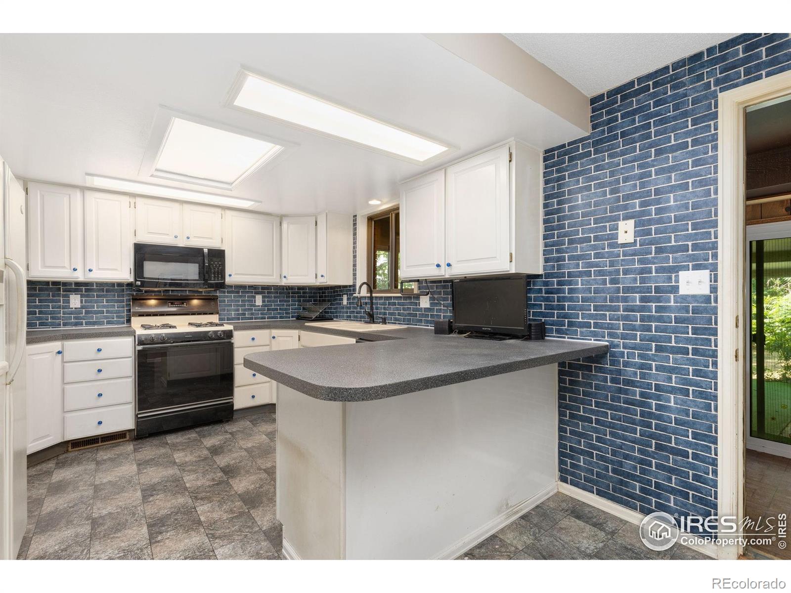 MLS Image #16 for 1323  horizon lane,longmont, Colorado
