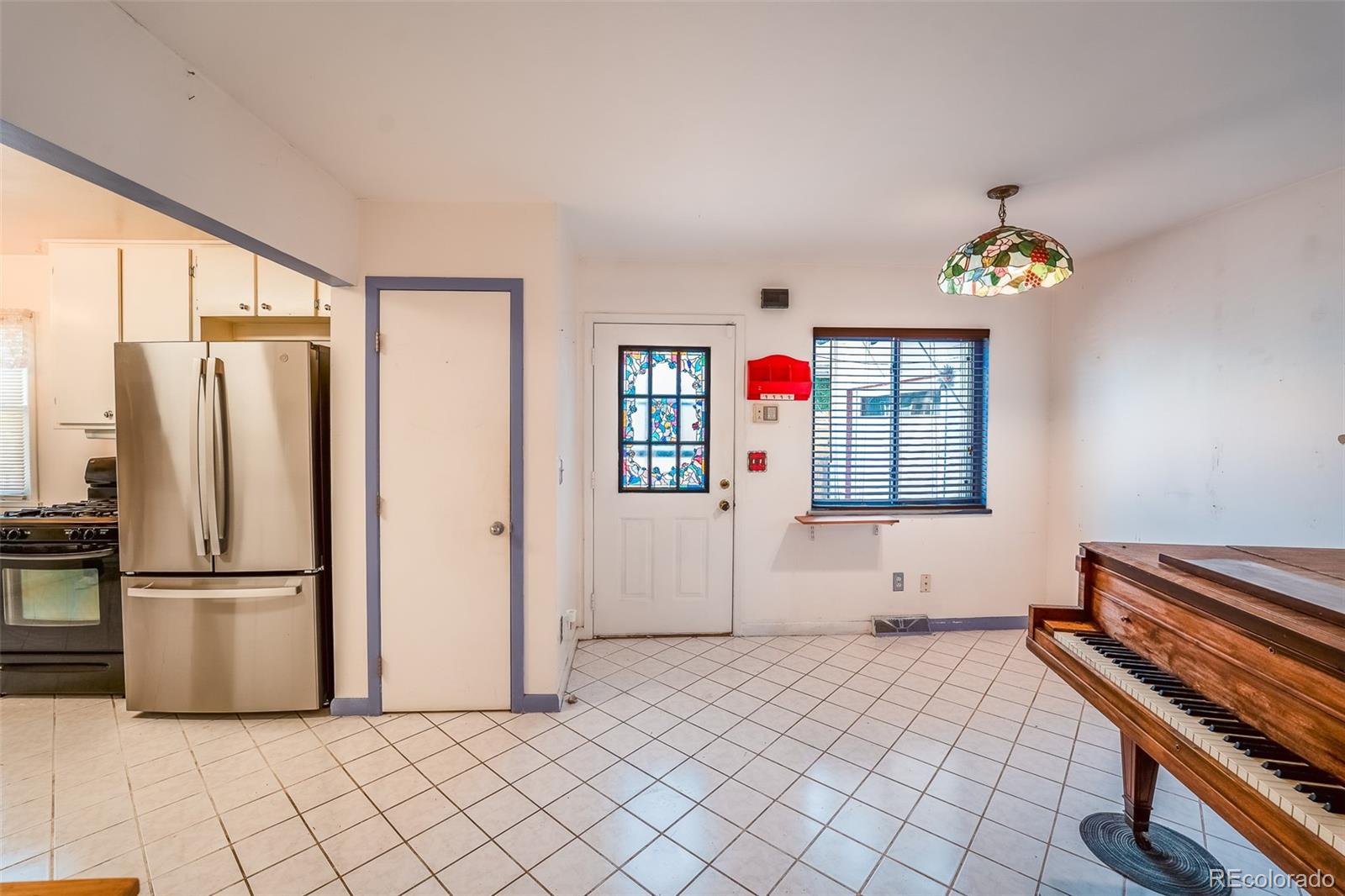 MLS Image #14 for 2205 s king street,denver, Colorado