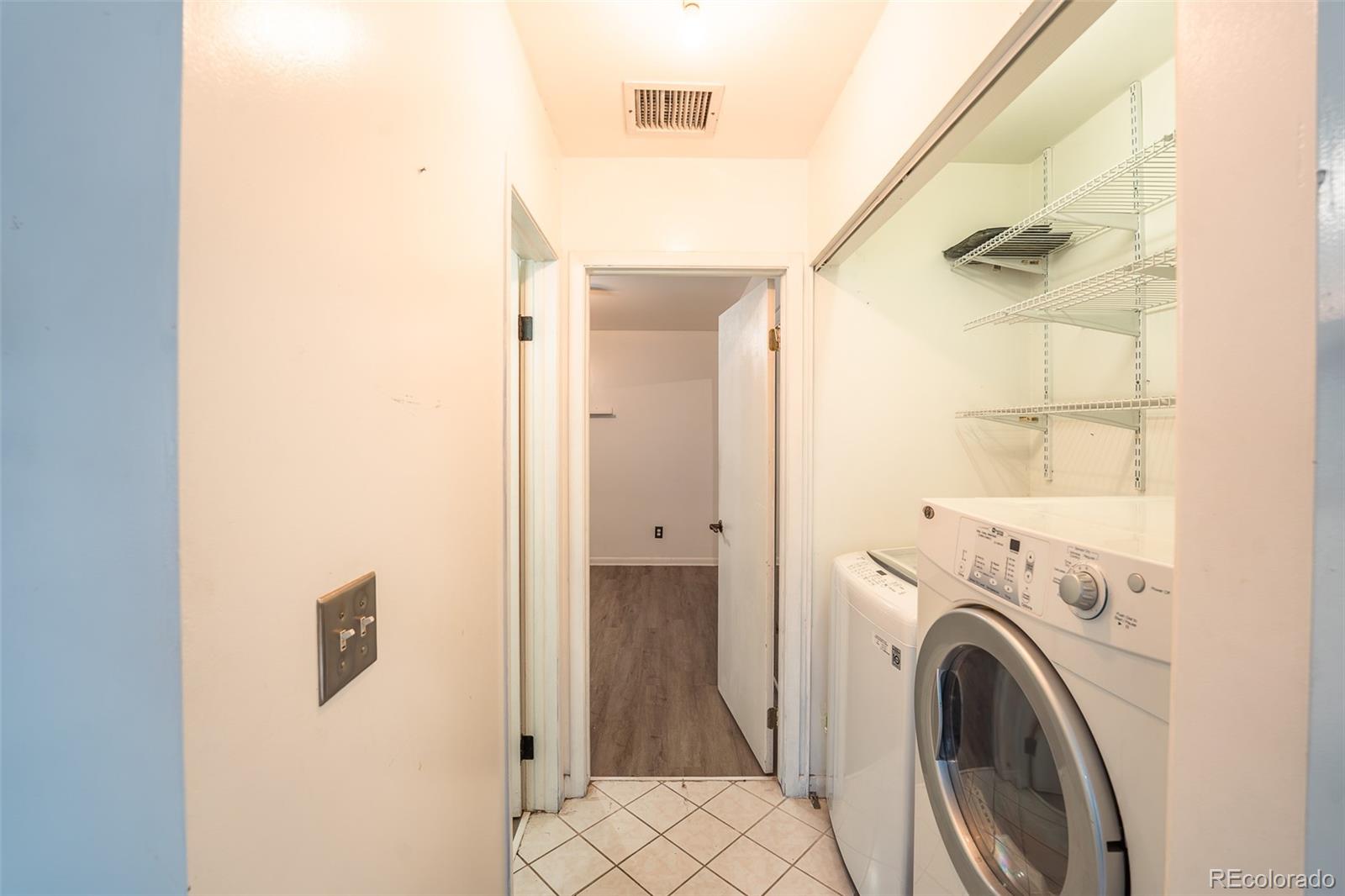 MLS Image #15 for 2205 s king street,denver, Colorado