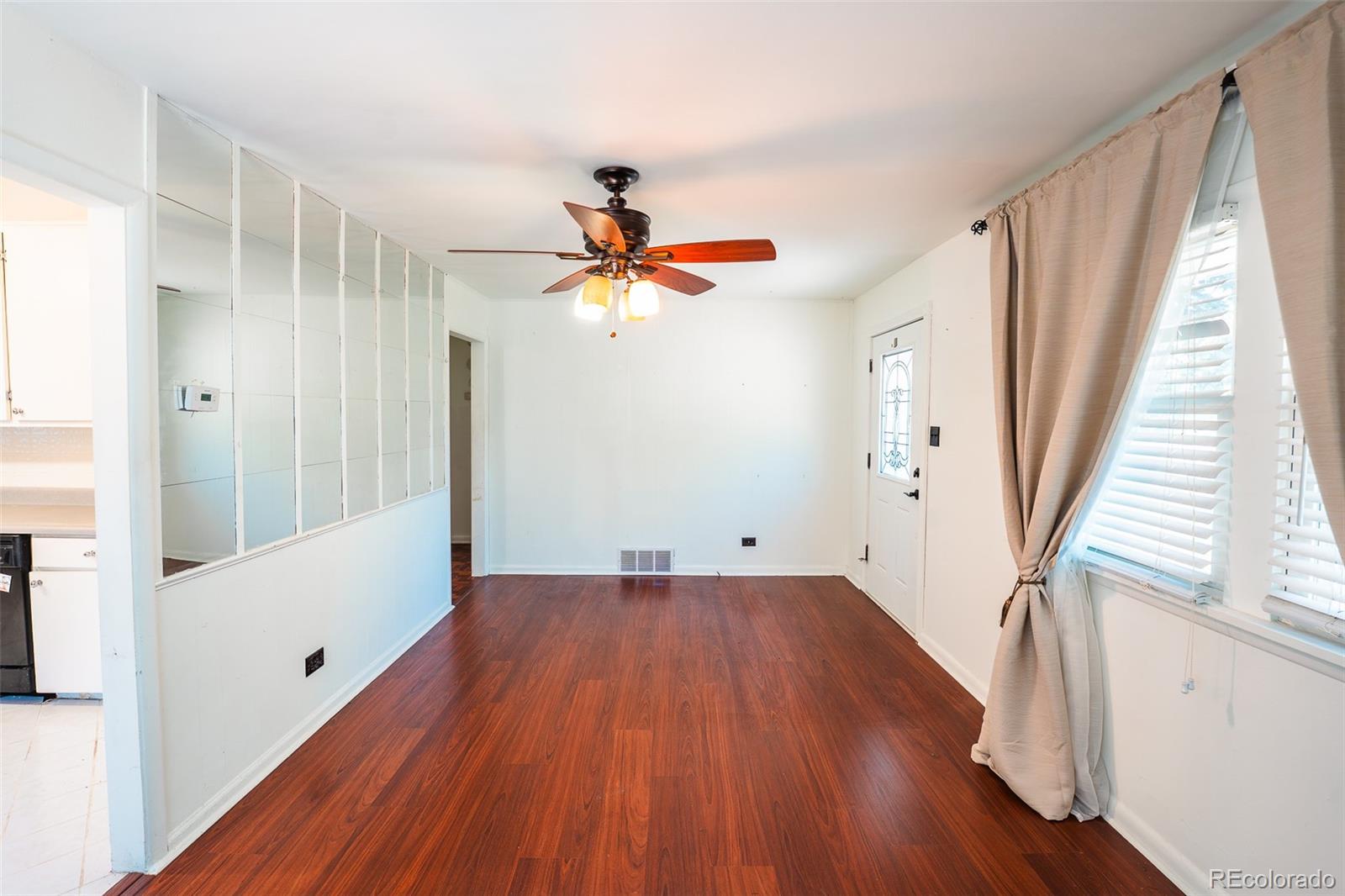 MLS Image #4 for 2205 s king street,denver, Colorado