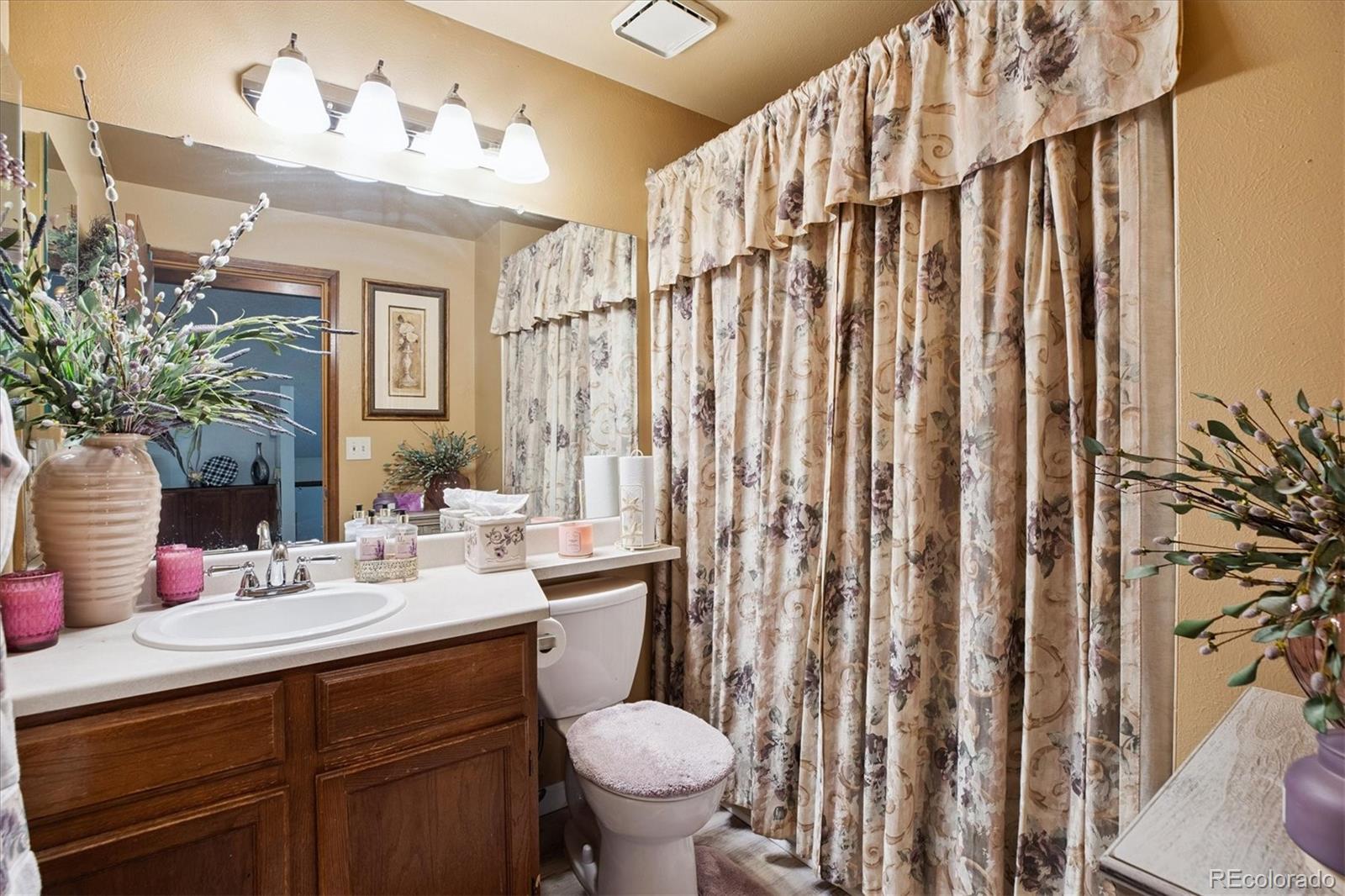 MLS Image #14 for 4422  elkhart street,denver, Colorado