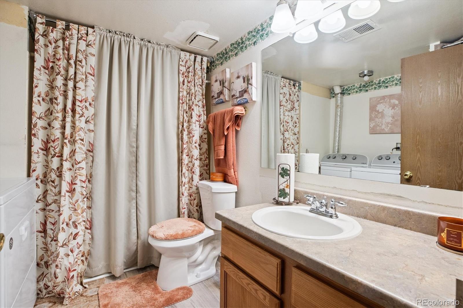 MLS Image #16 for 4422  elkhart street,denver, Colorado