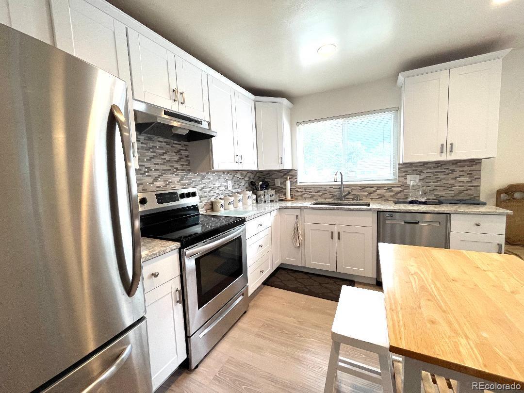 MLS Image #11 for 2285 s knox court,denver, Colorado