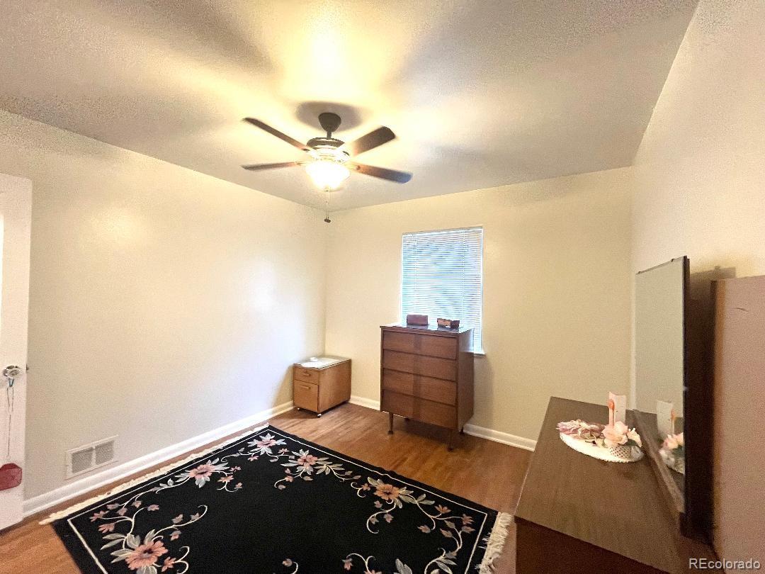 MLS Image #12 for 2285 s knox court,denver, Colorado