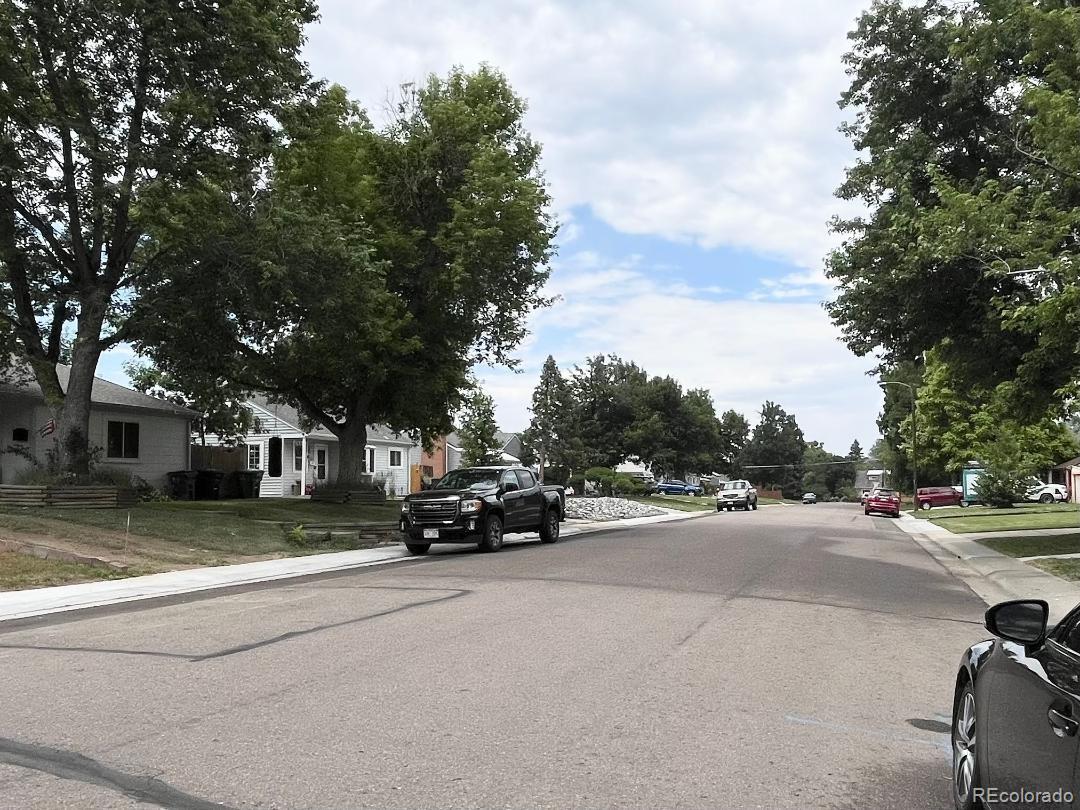 MLS Image #24 for 2285 s knox court,denver, Colorado