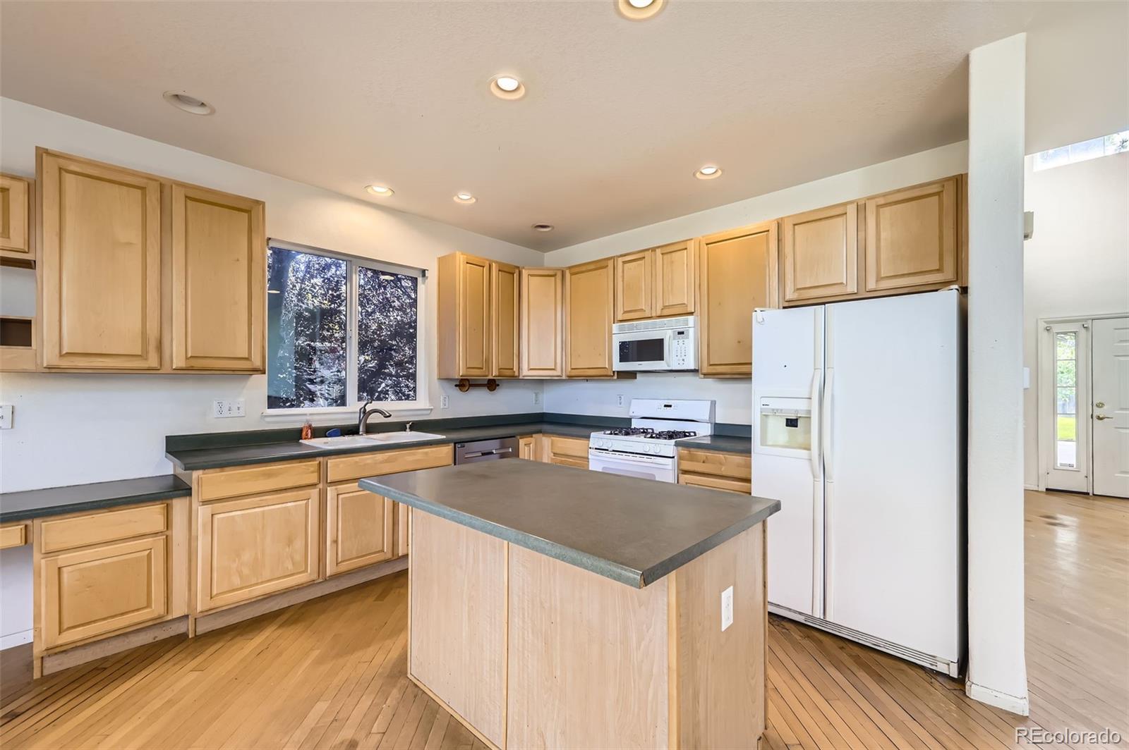 MLS Image #7 for 1730  pear court,brighton, Colorado