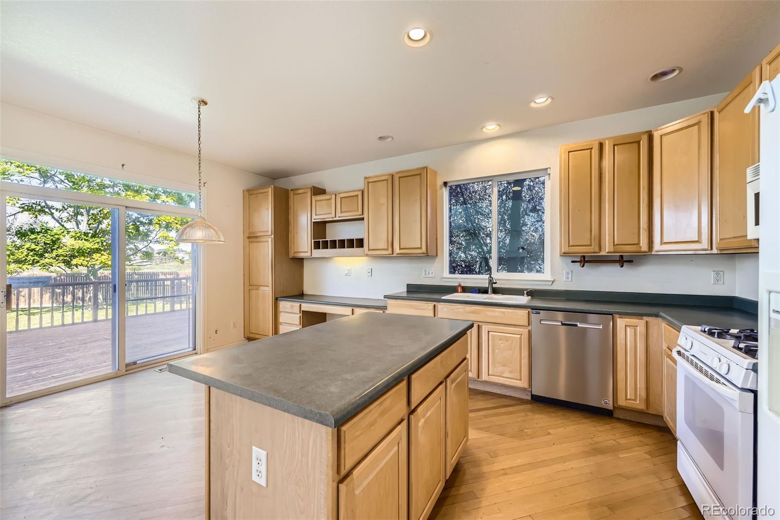 MLS Image #9 for 1730  pear court,brighton, Colorado