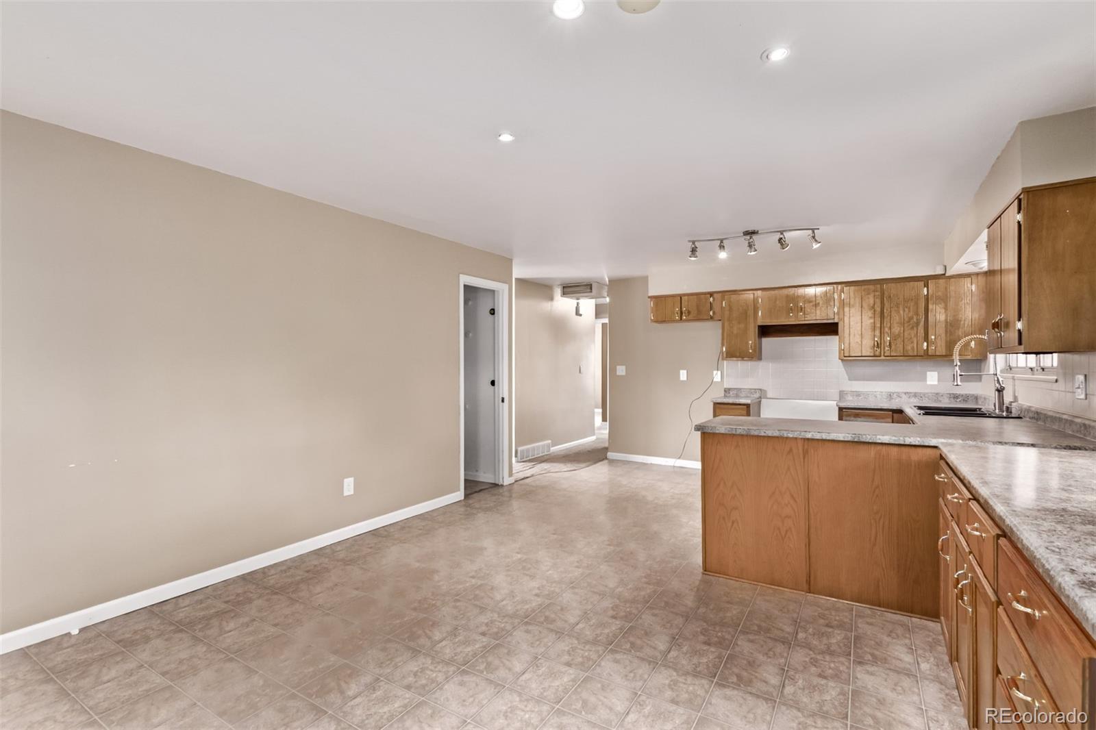 MLS Image #10 for 6131  wolff street,arvada, Colorado