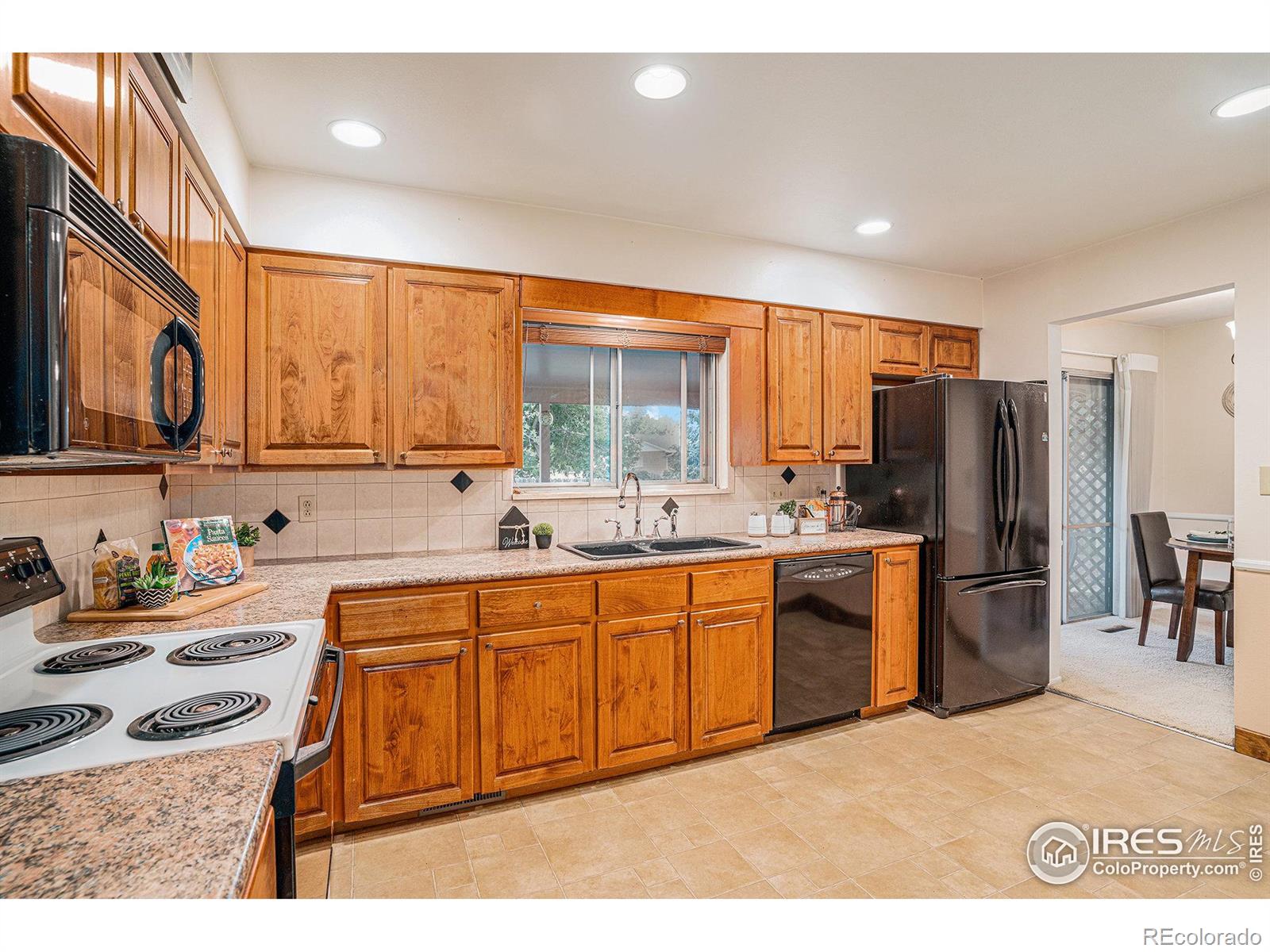 MLS Image #10 for 1417  skyline drive,fort collins, Colorado