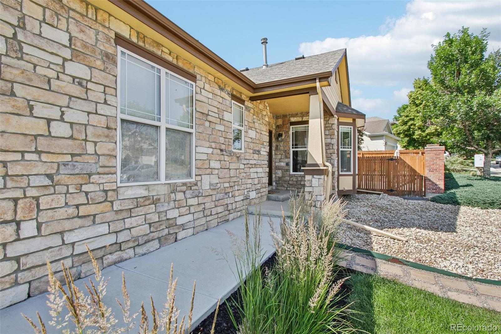 MLS Image #3 for 19677 e vassar drive,aurora, Colorado