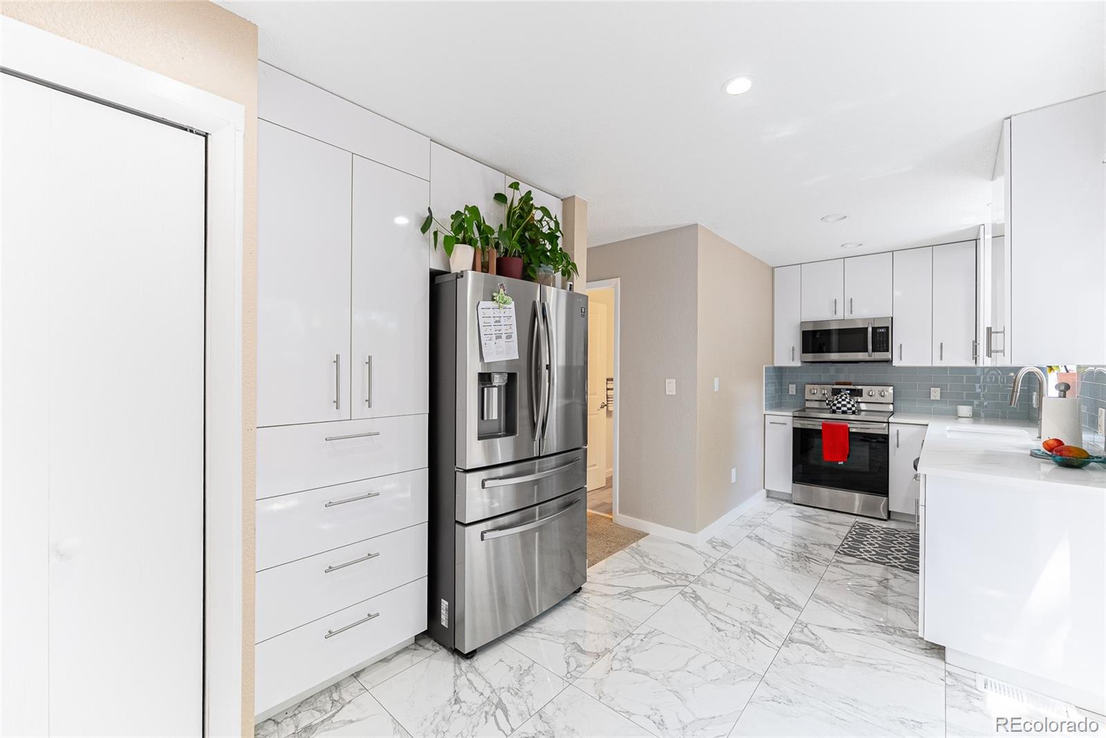 MLS Image #5 for 1459 s pierce street,lakewood, Colorado