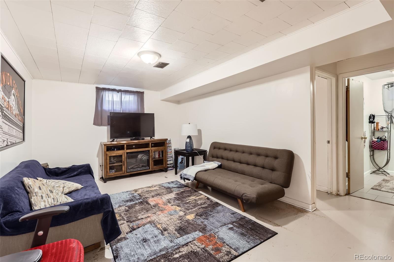 MLS Image #16 for 7146  jennie drive,denver, Colorado