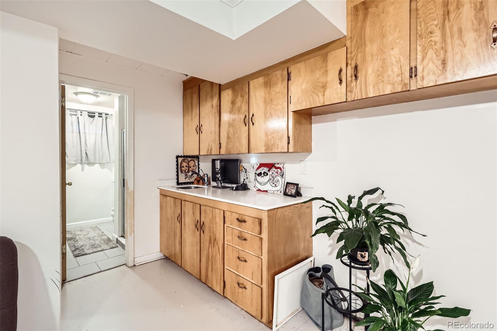 MLS Image #18 for 7146  jennie drive,denver, Colorado