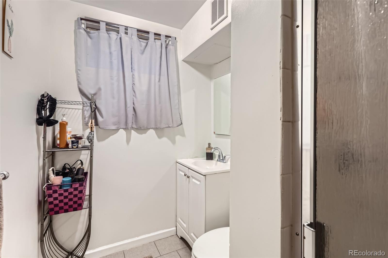 MLS Image #20 for 7146  jennie drive,denver, Colorado