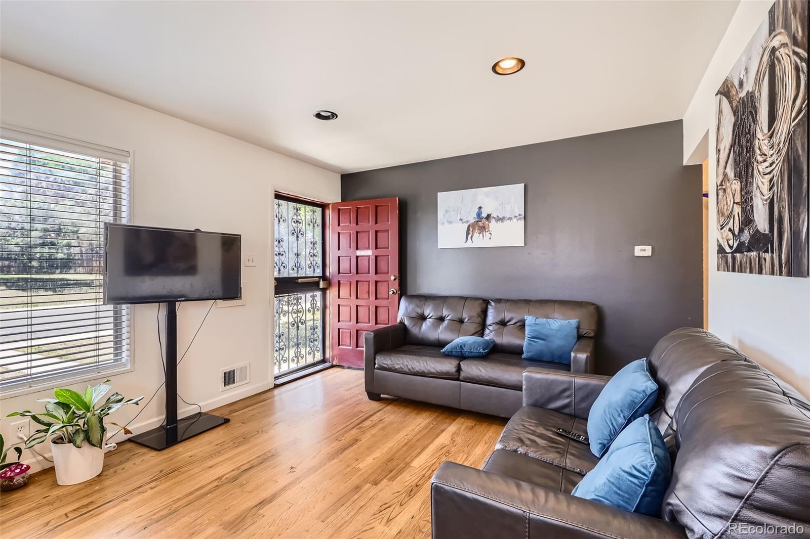 MLS Image #4 for 7146  jennie drive,denver, Colorado