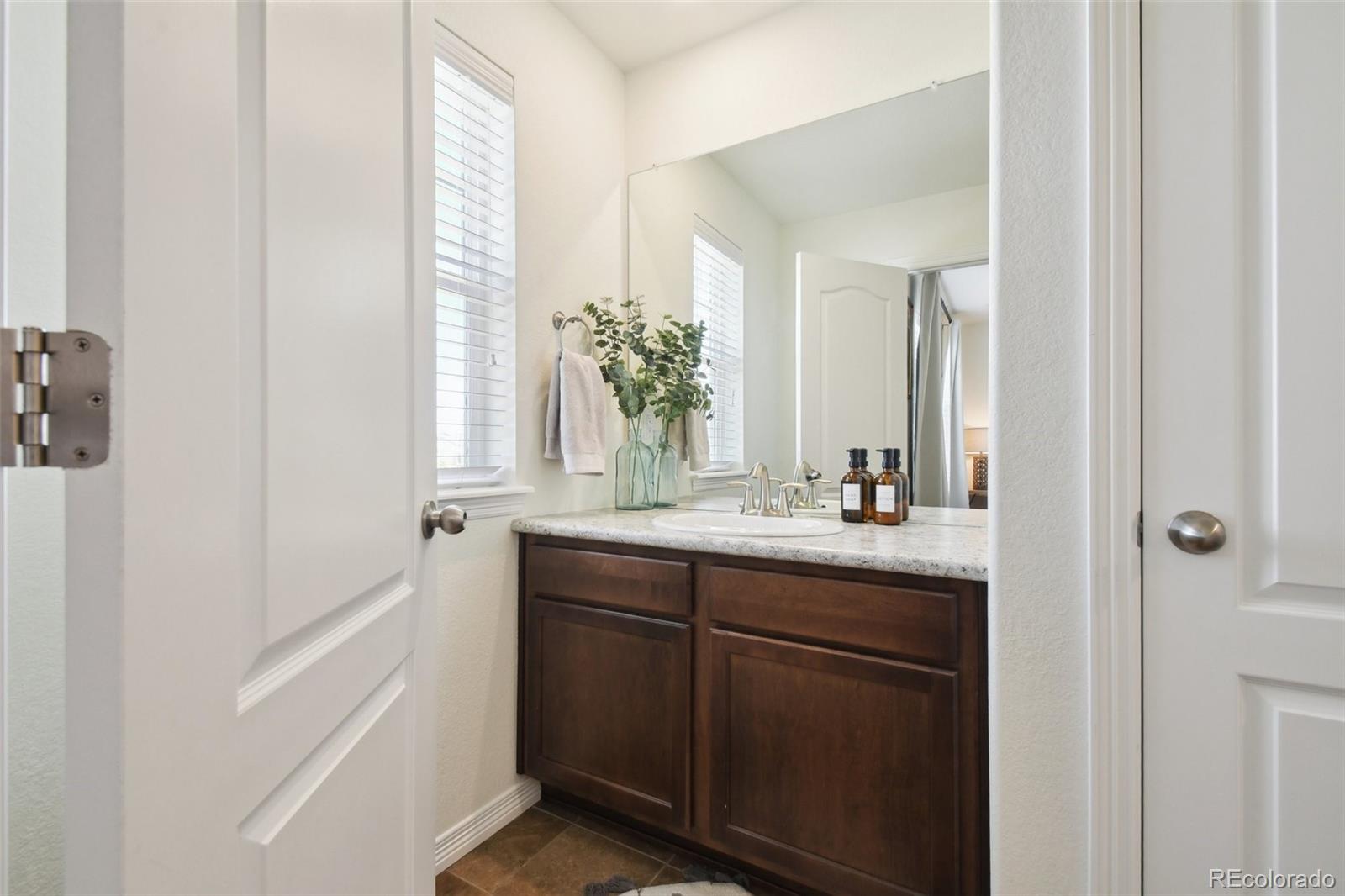 MLS Image #20 for 16188  elizabeth street,thornton, Colorado