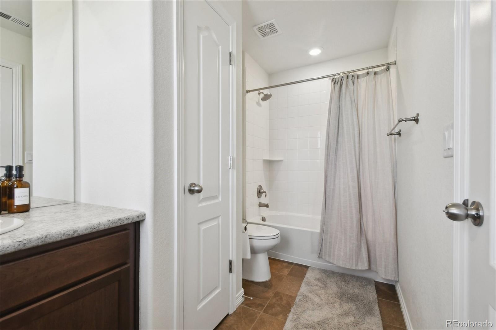 MLS Image #21 for 16188  elizabeth street,thornton, Colorado