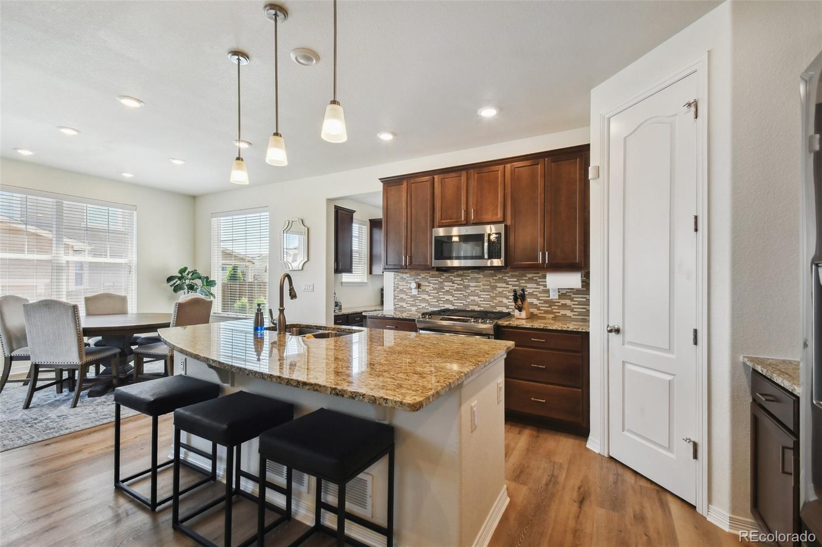 MLS Image #5 for 16188  elizabeth street,thornton, Colorado