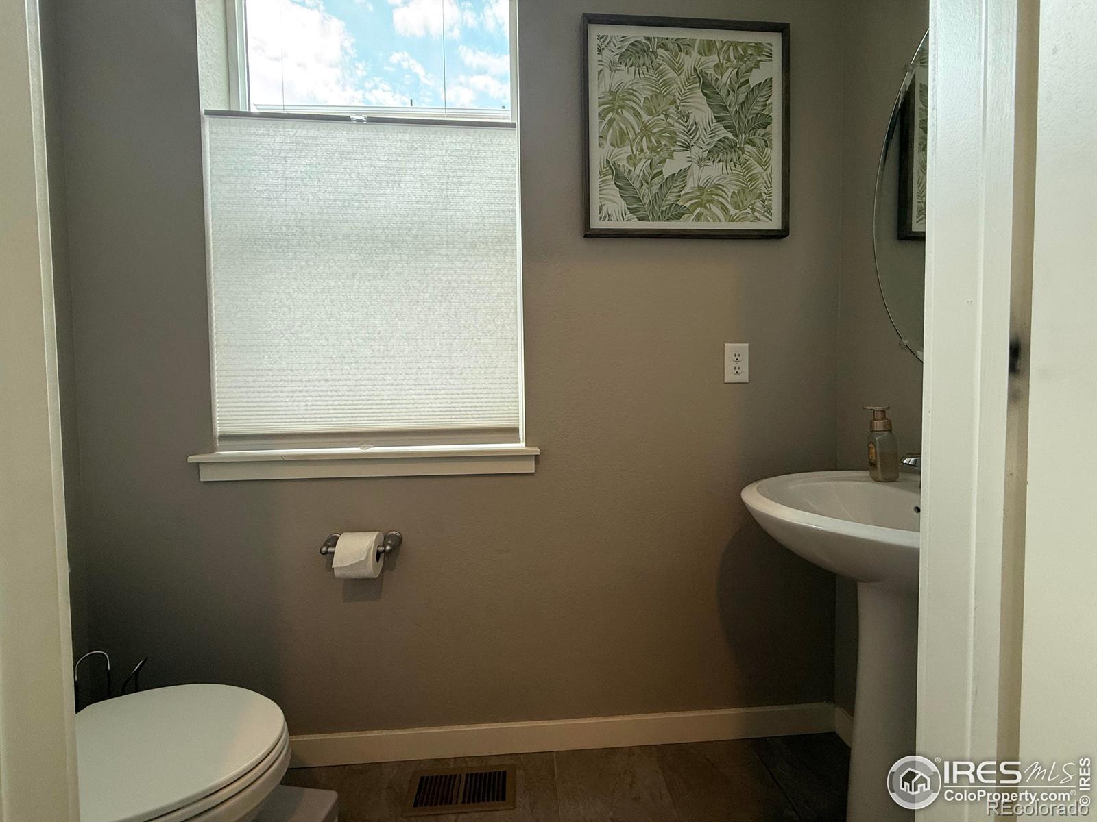MLS Image #10 for 117 n 66th avenue,greeley, Colorado