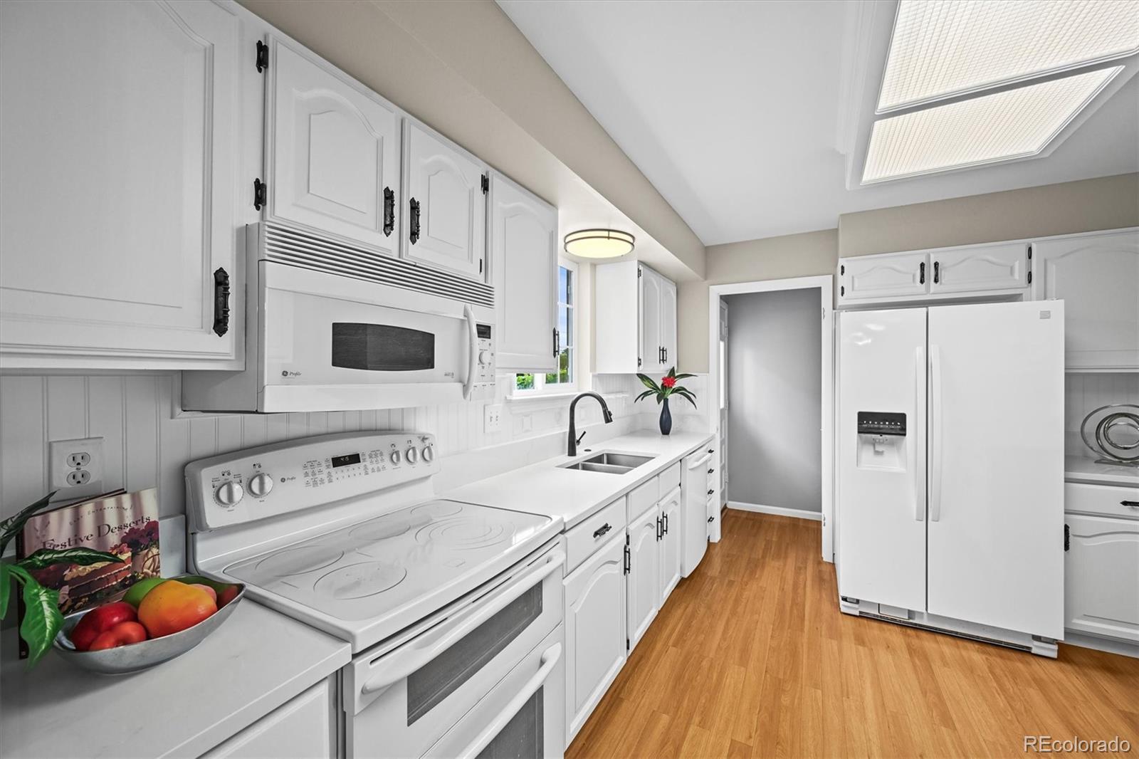 MLS Image #13 for 6811 s clermont drive,centennial, Colorado