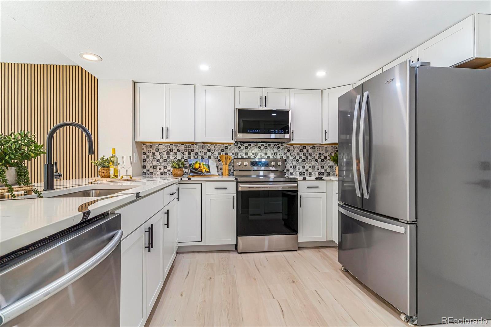MLS Image #10 for 3713 s ensenada street,aurora, Colorado