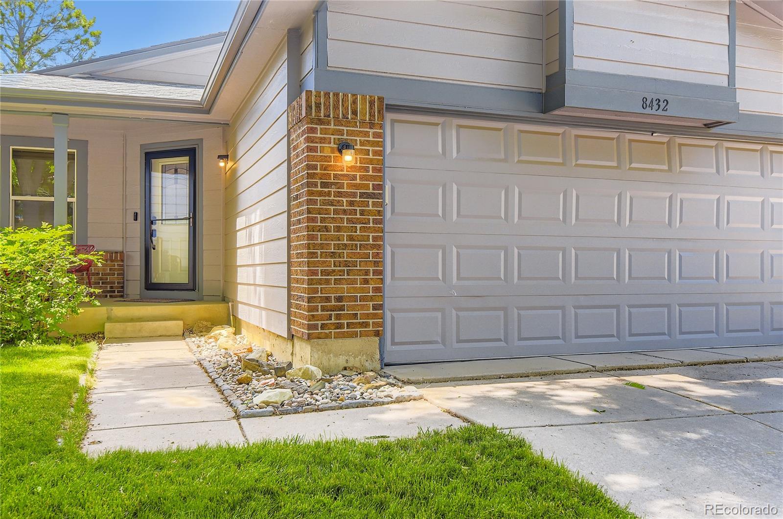 MLS Image #28 for 8432 s upham way,littleton, Colorado
