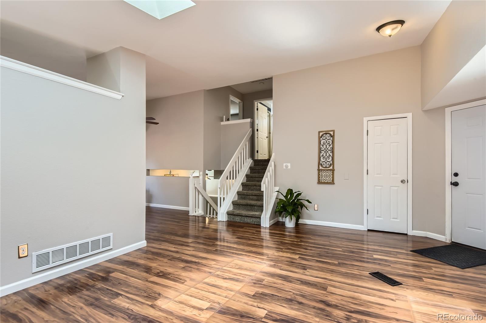 MLS Image #4 for 8432 s upham way,littleton, Colorado