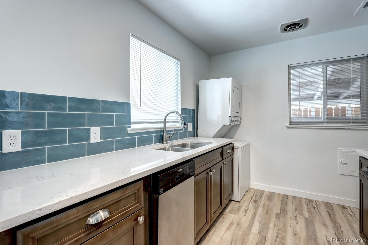MLS Image #2 for 361 n raleigh street,denver, Colorado
