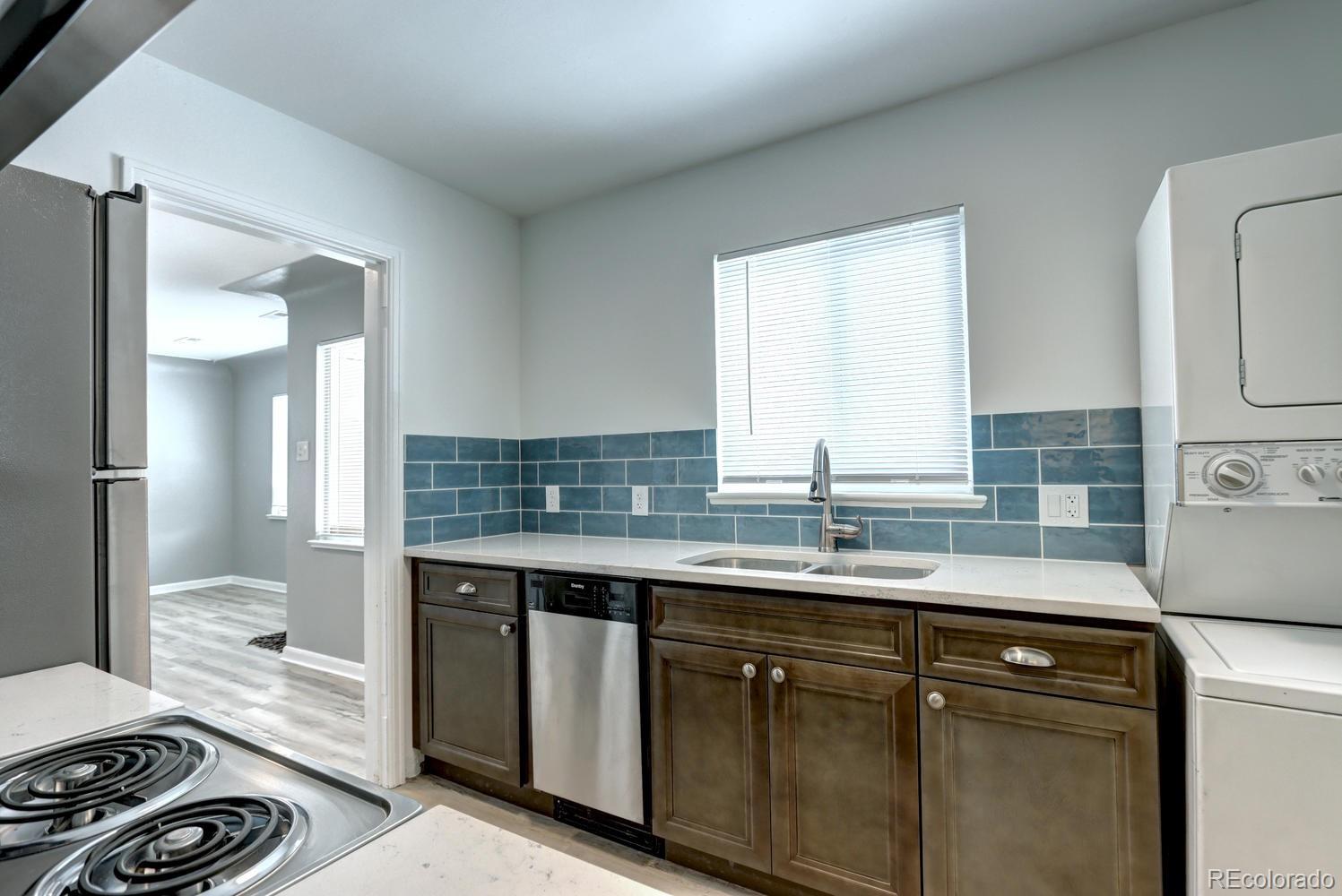 MLS Image #4 for 361 n raleigh street,denver, Colorado