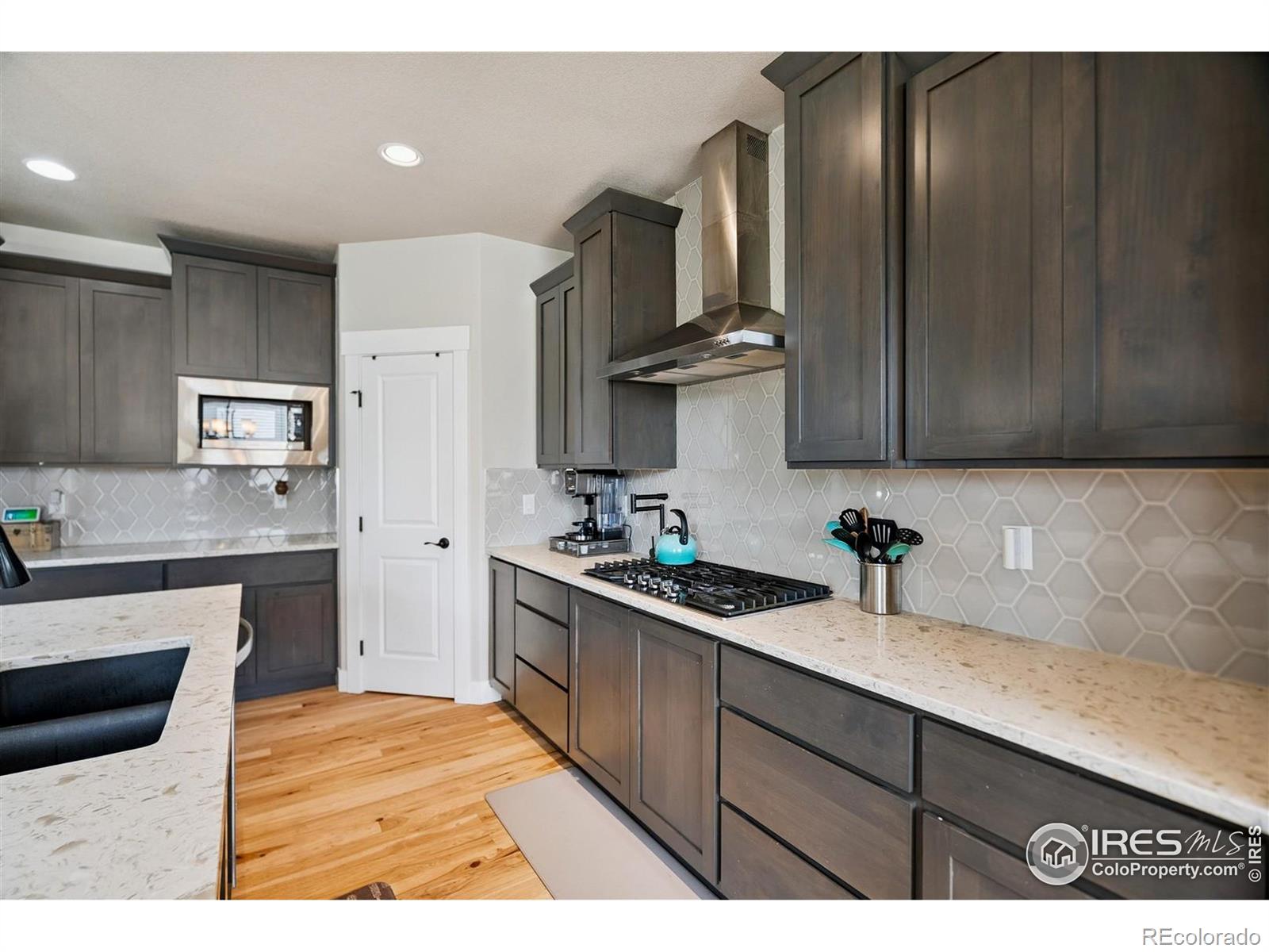 MLS Image #11 for 5183  long drive,timnath, Colorado