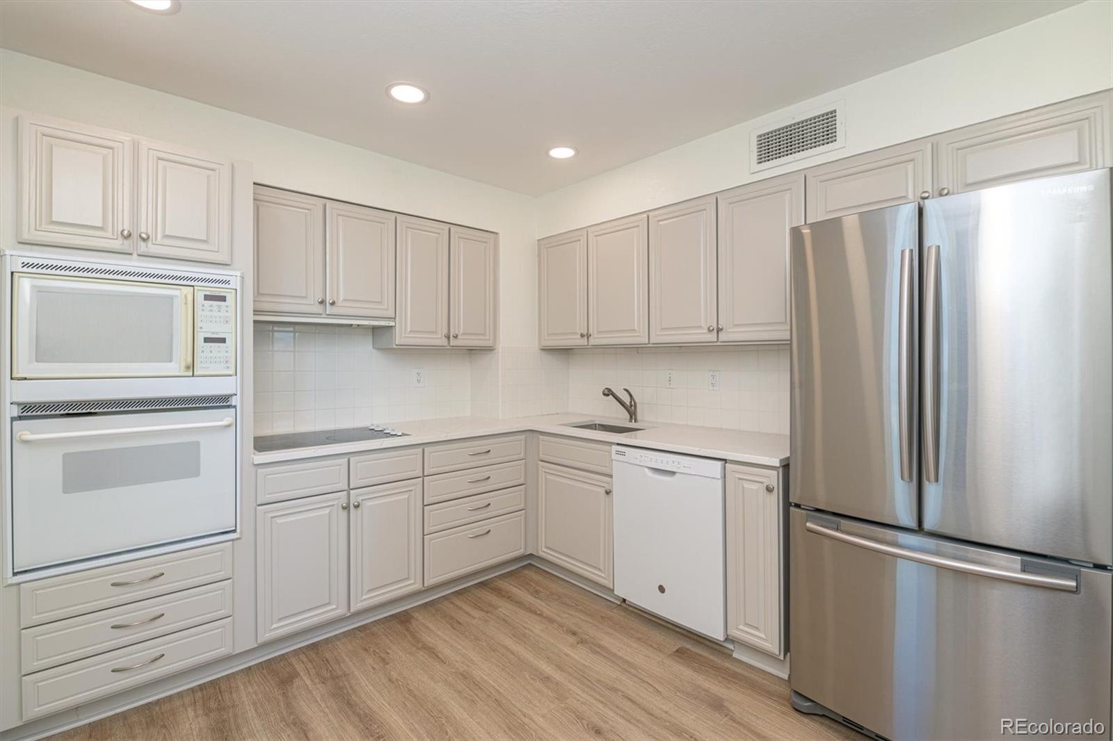 MLS Image #14 for 460 s marion parkway,denver, Colorado