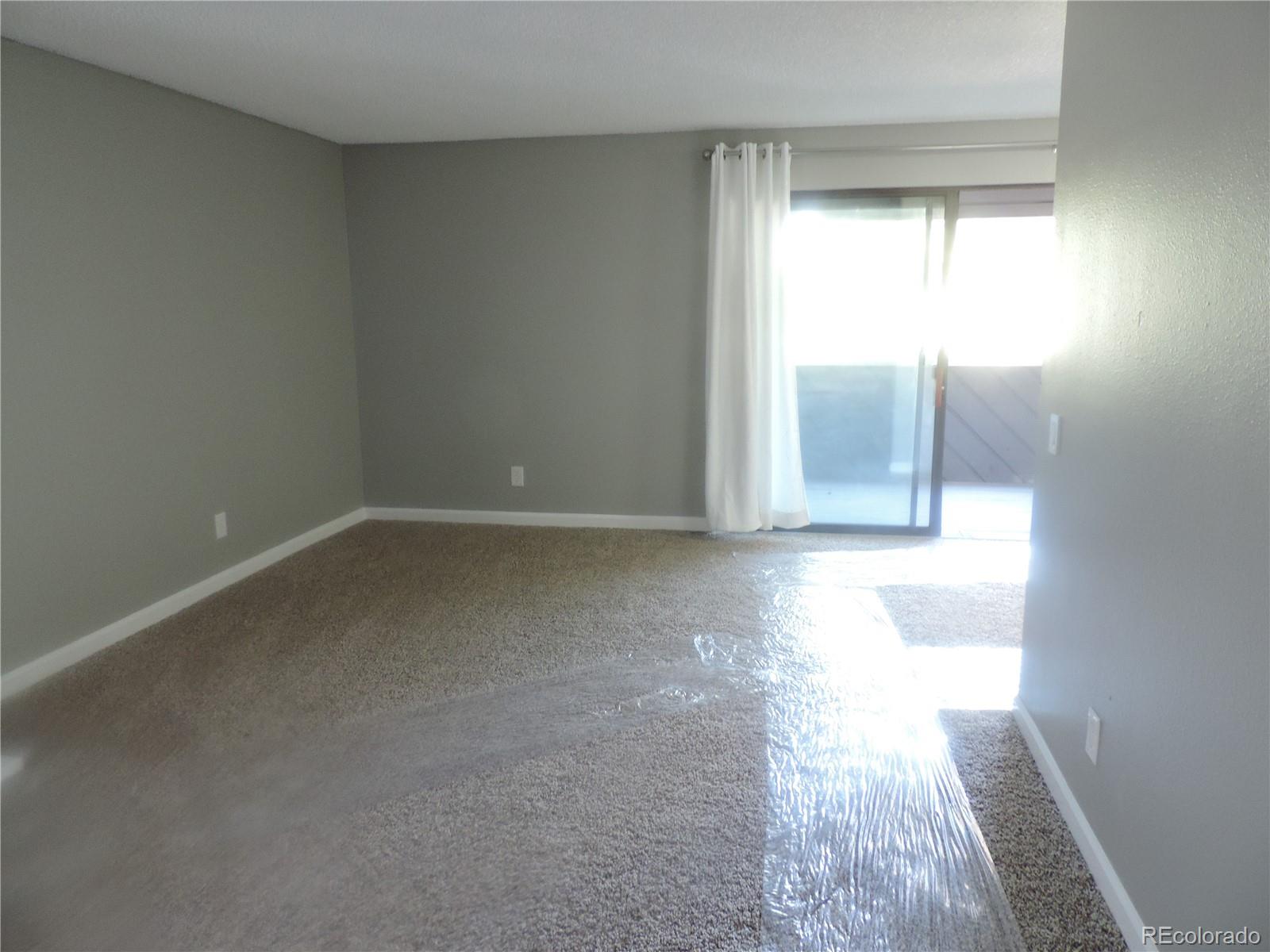 MLS Image #14 for 9887 e peakview avenue,englewood, Colorado