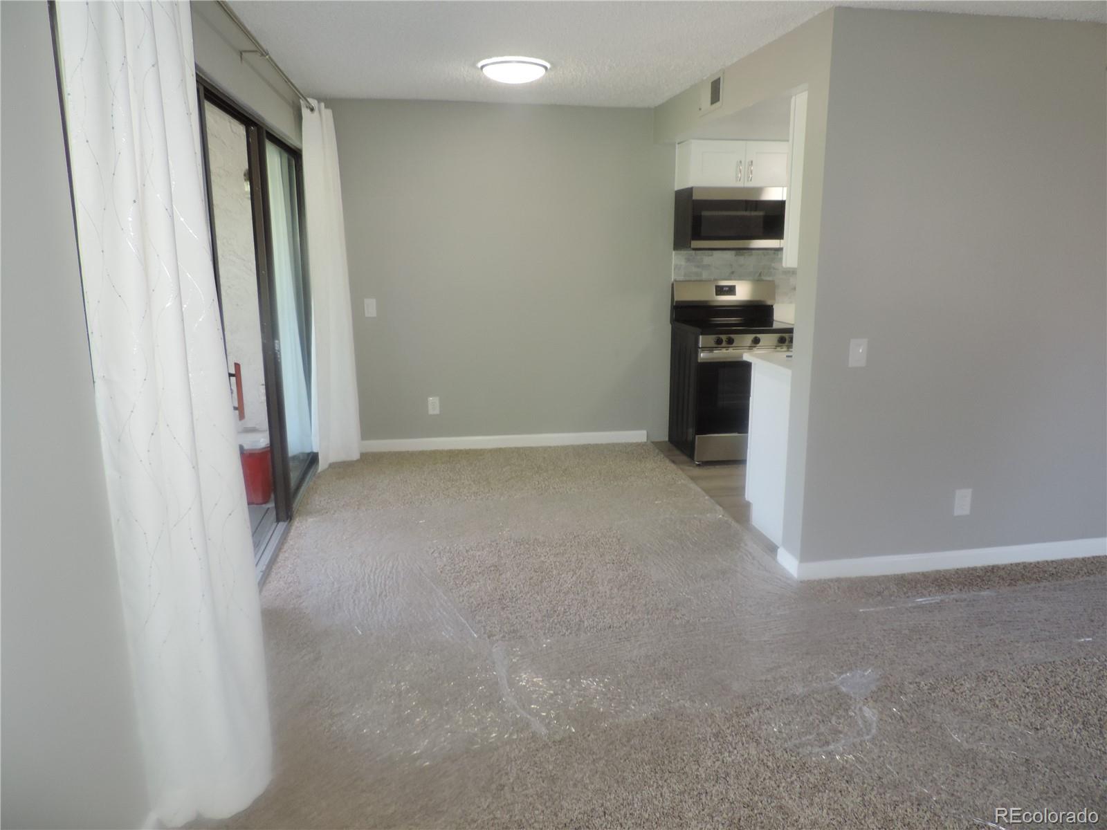 MLS Image #18 for 9887 e peakview avenue,englewood, Colorado
